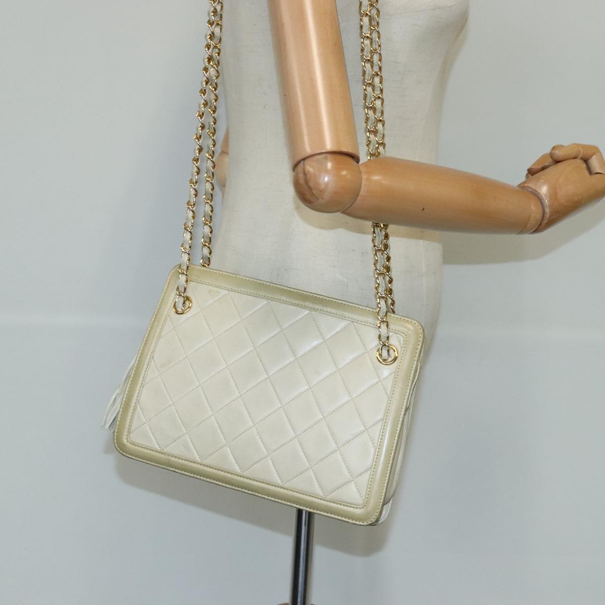 Chanel, Beige, Leather, shoulder