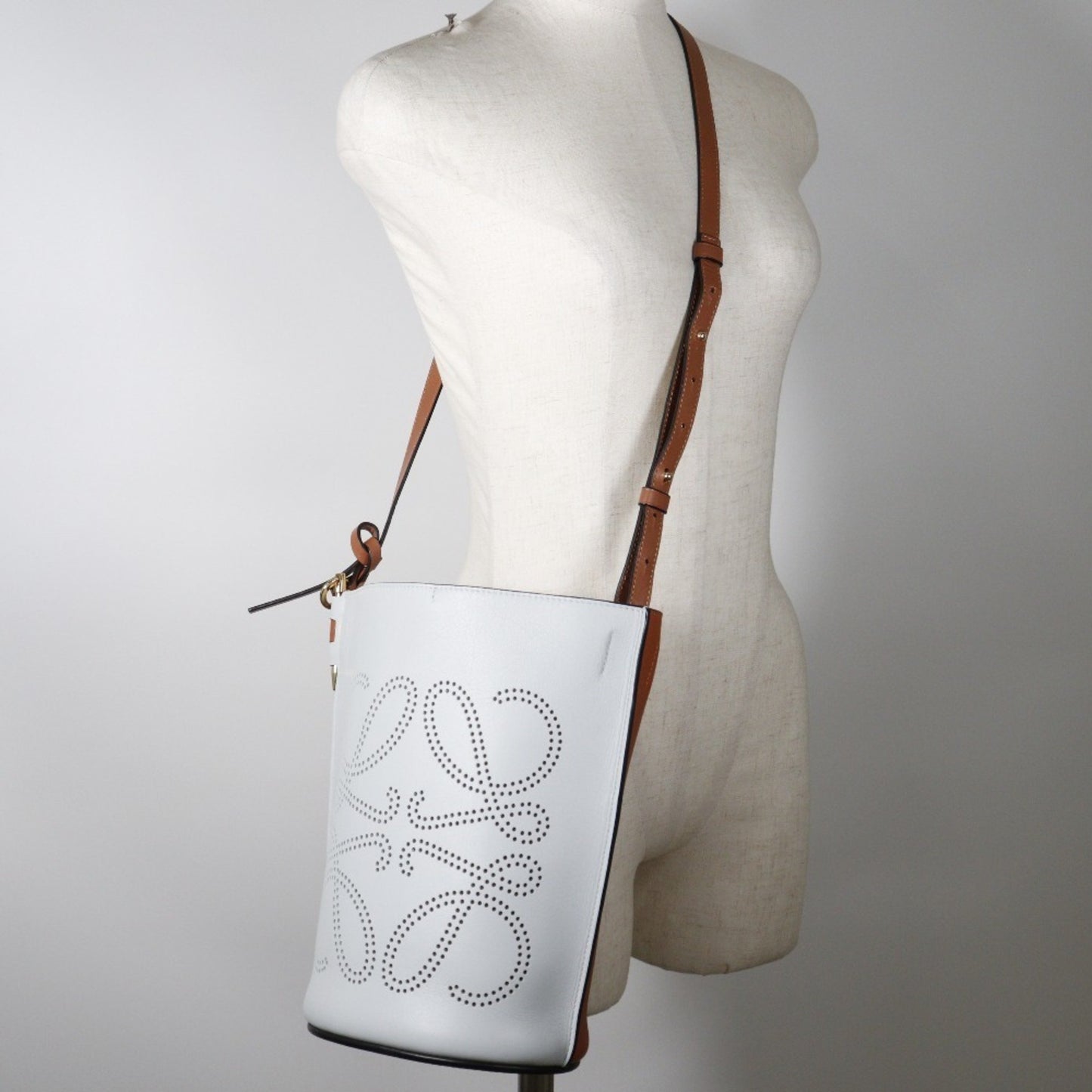 Loewe --, White, Pony-style Calfskin, shoulder
