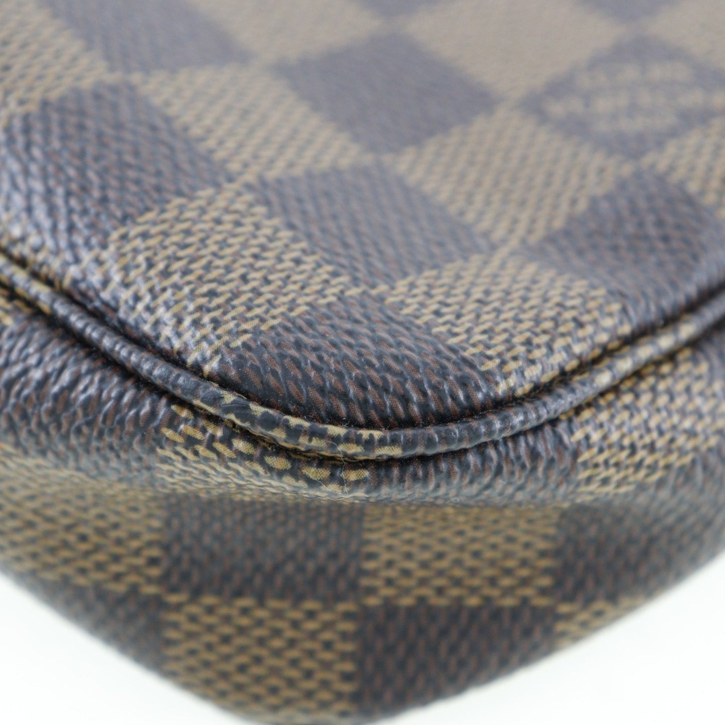 Louis Vuitton, Brown, Canvas, clutch