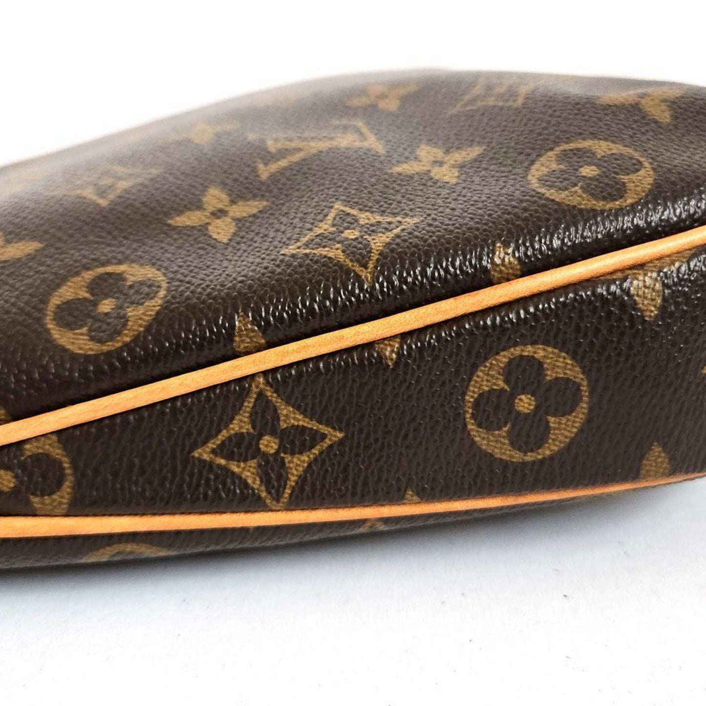 Louis Vuitton Odeon, Brown, Canvas, shoulder