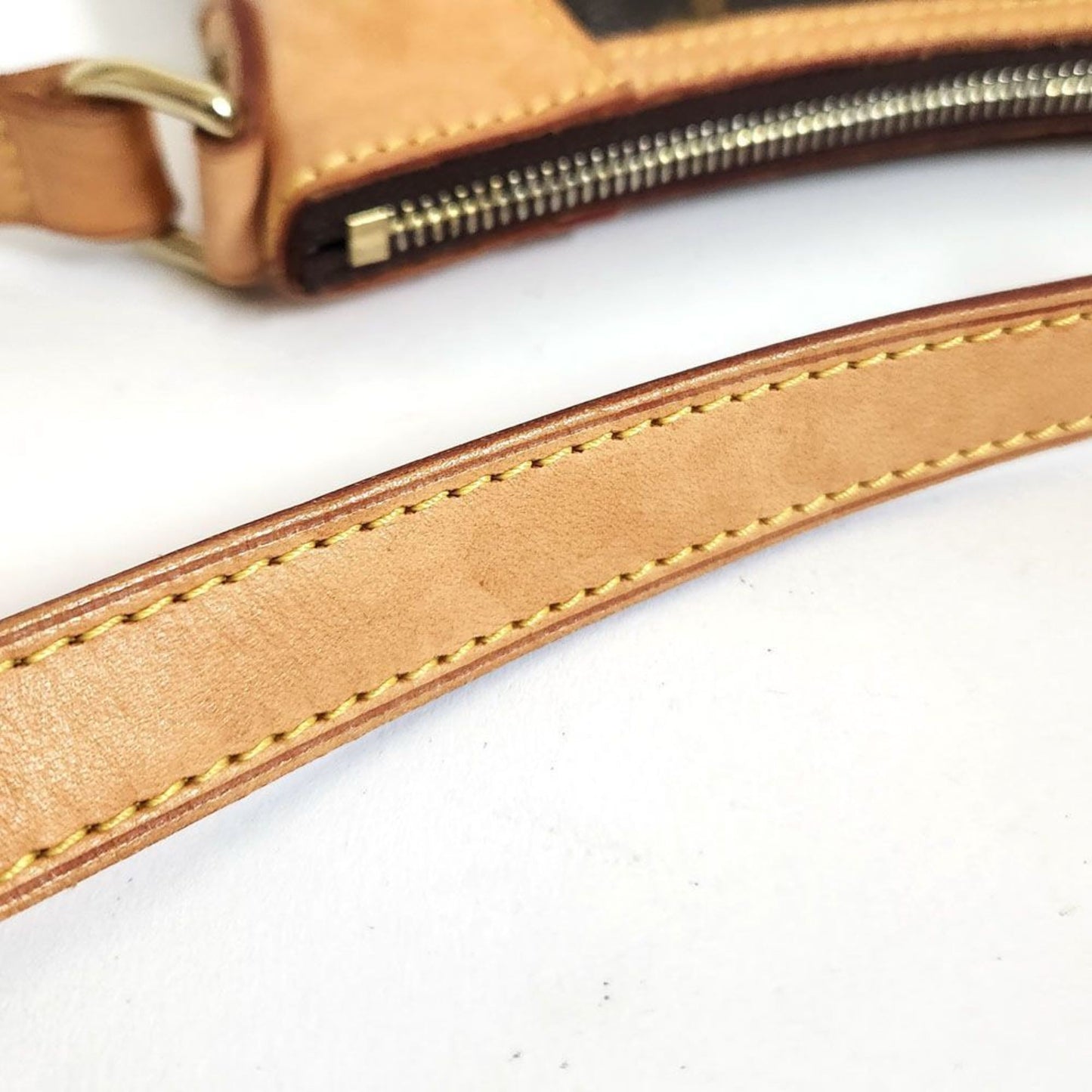 Louis Vuitton Odeon, Brown, Canvas, shoulder
