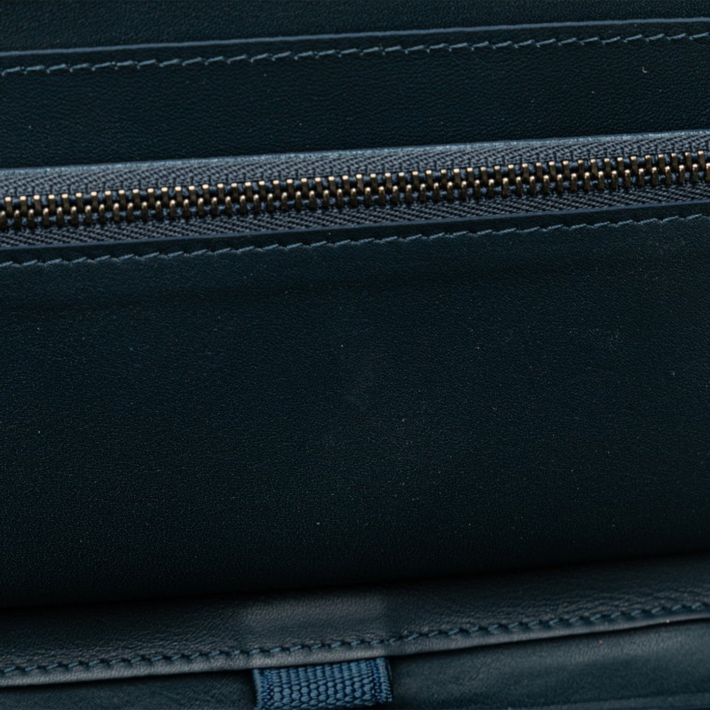 Louis Vuitton Zippy XL, Navy, Leather, wallet