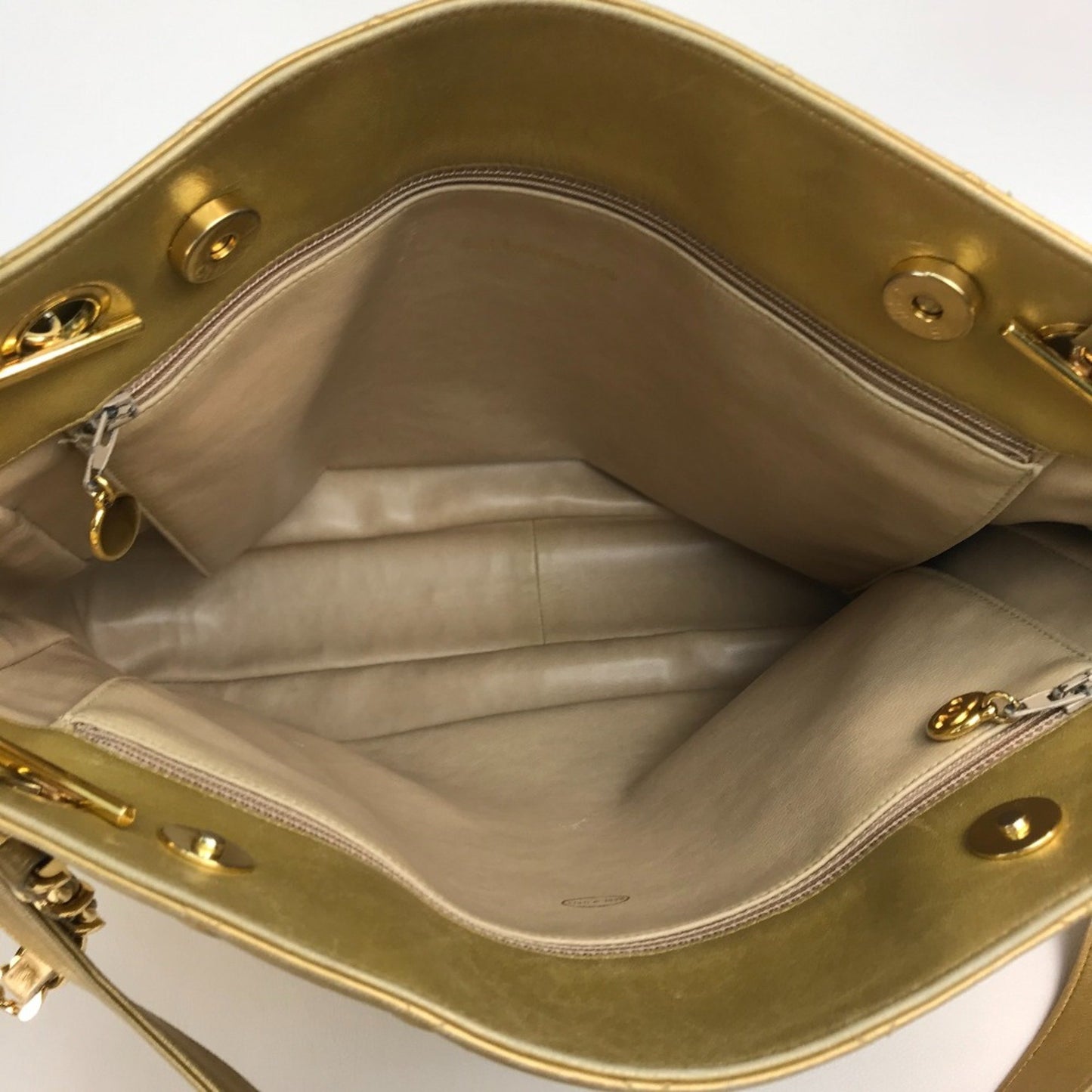 Chanel Matelassé, Gold, Leather, shoulder