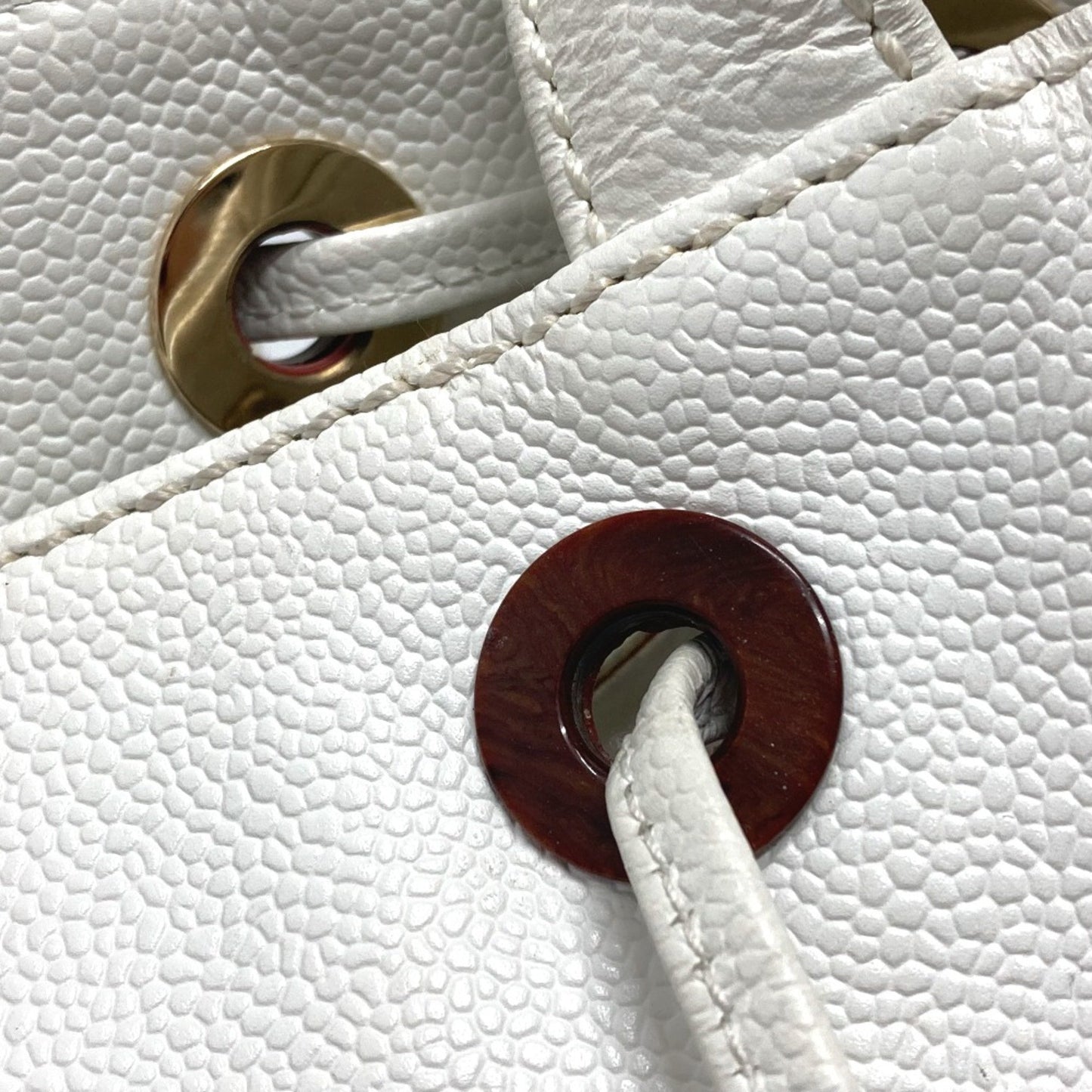 Chanel Logo CC, White, Leather, tote