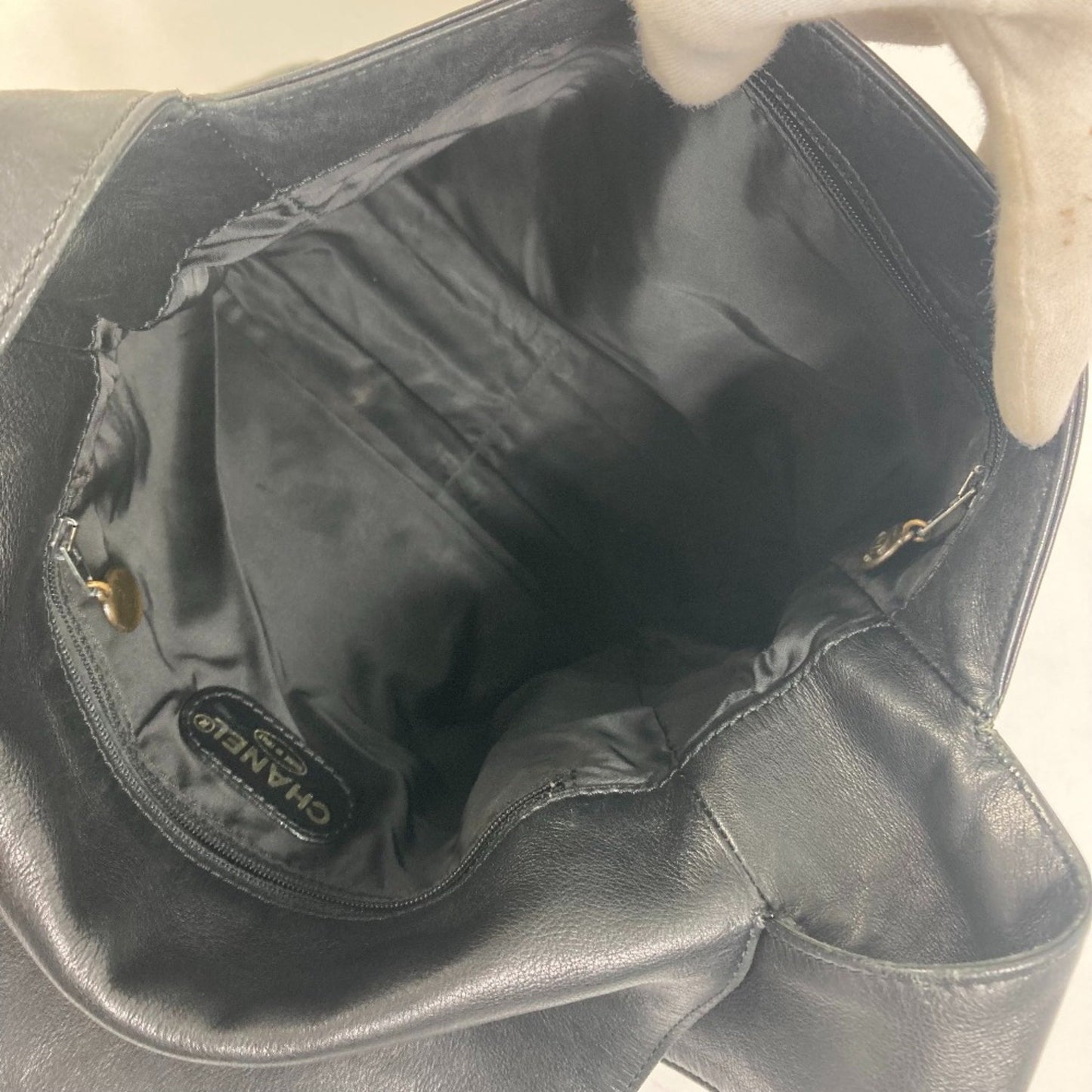 Chanel Logo CC, Black, Leather, shoulder