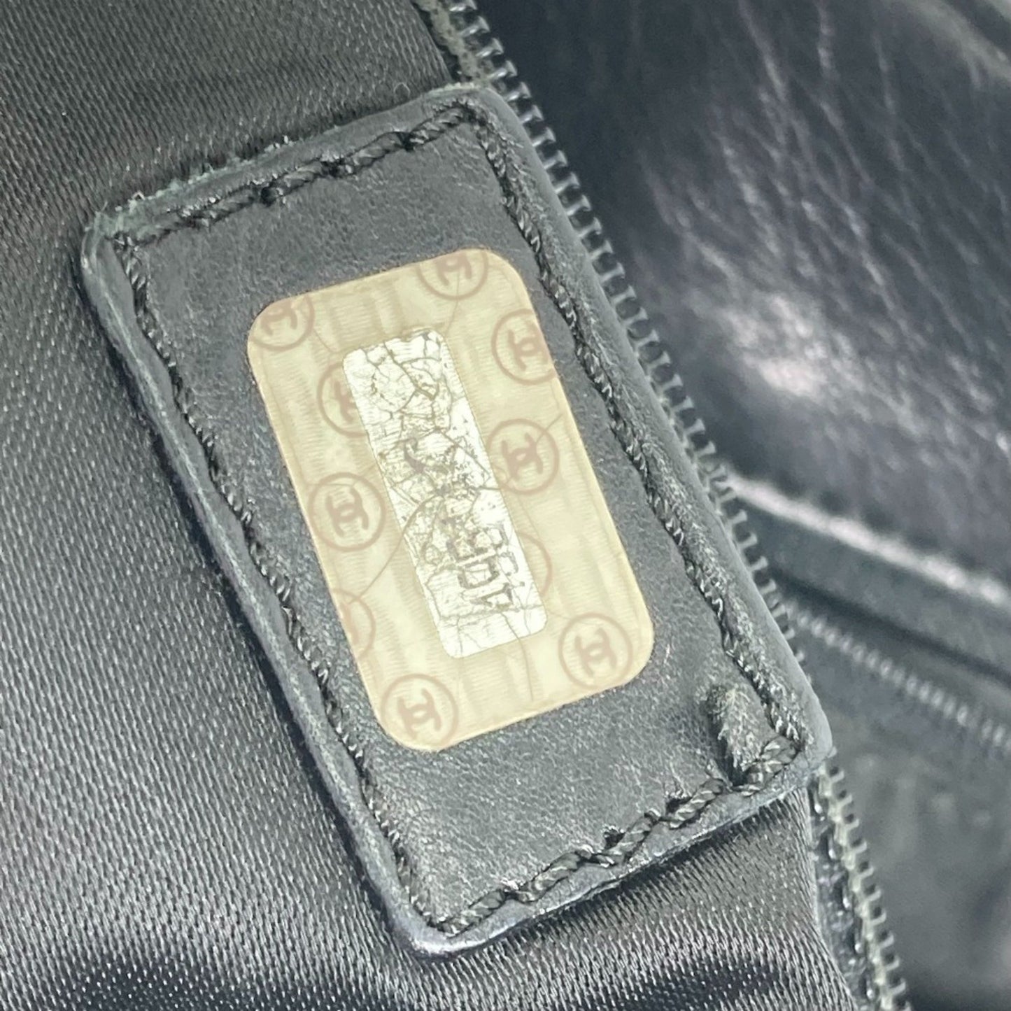 Chanel Logo CC, Black, Leather, shoulder