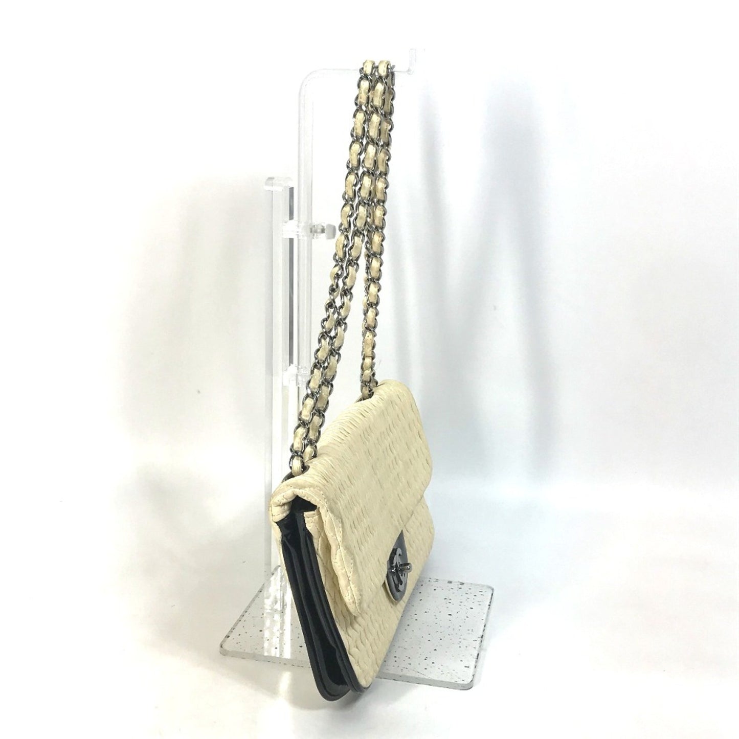 Chanel Timeless, White, Leather, shoulder