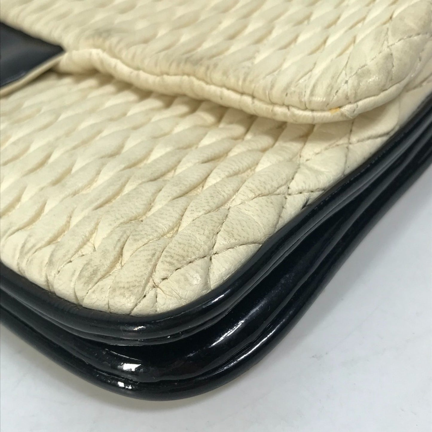 Chanel Timeless, White, Leather, shoulder