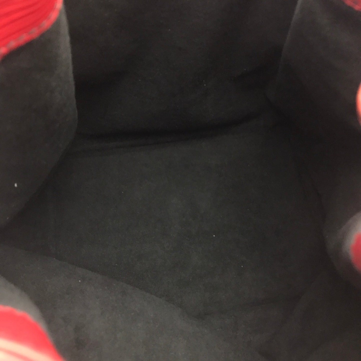 Louis Vuitton Noé, Red, Leather, shoulder