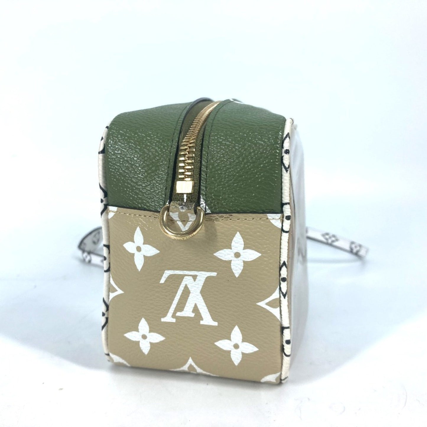 Louis Vuitton Beach Pouch, Beige, Canvas, shoulder