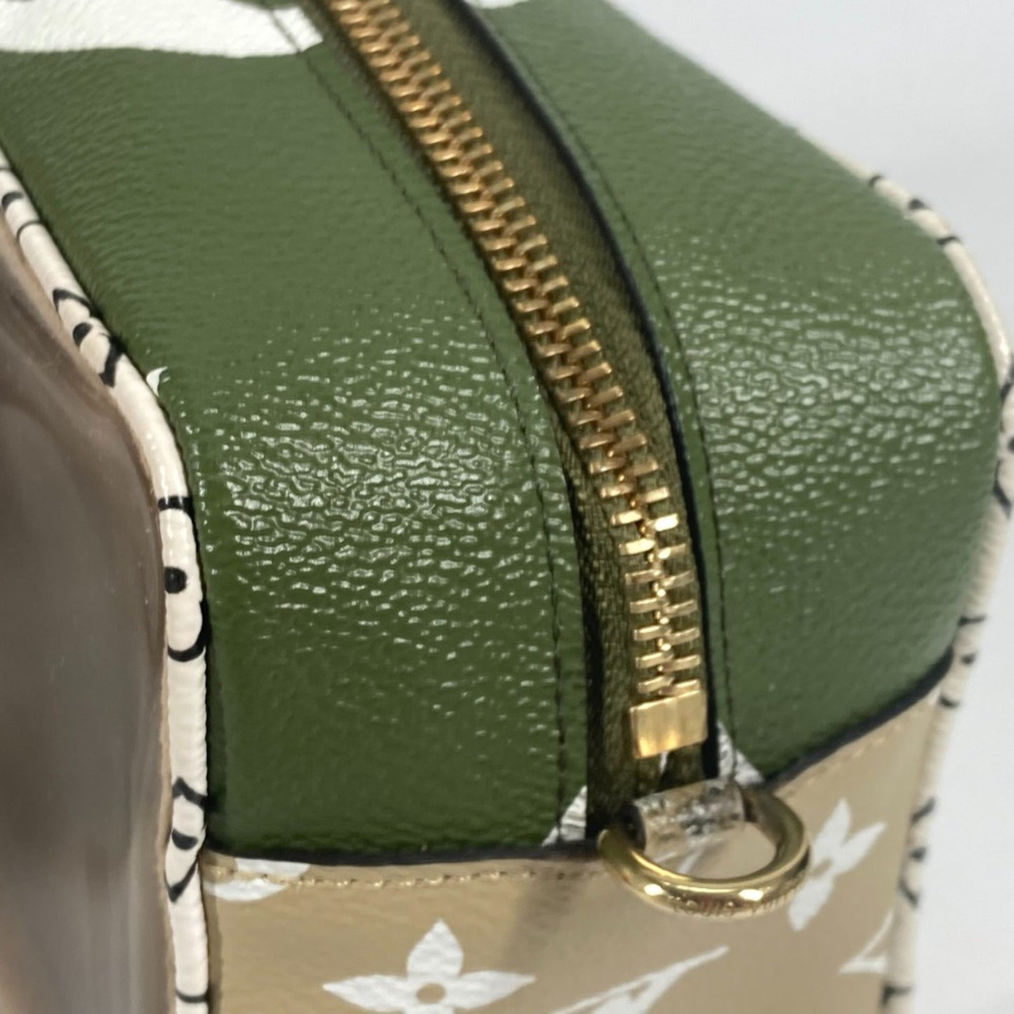 Louis Vuitton Beach Pouch, Beige, Canvas, shoulder