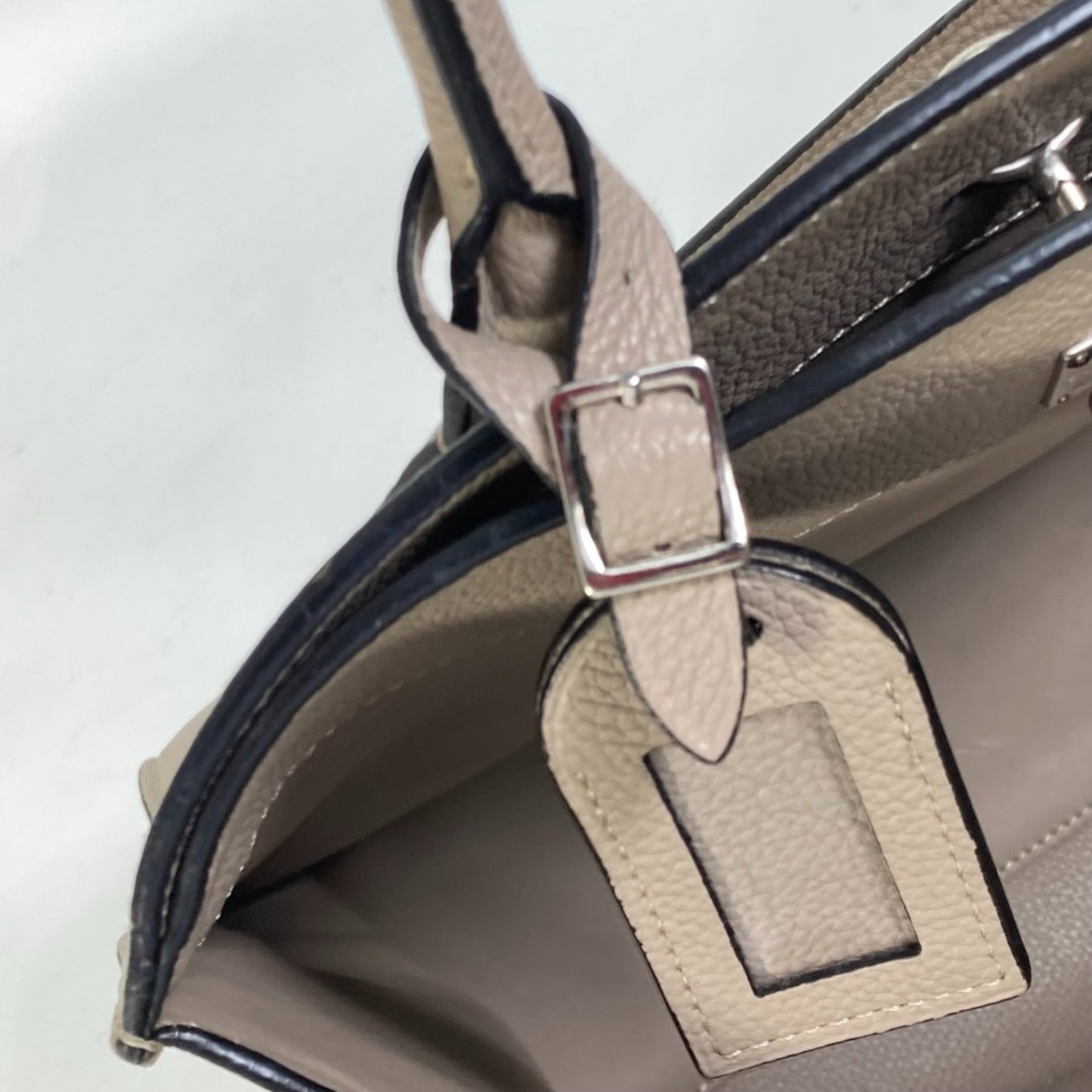 Louis Vuitton, Grey, Leather, handbag