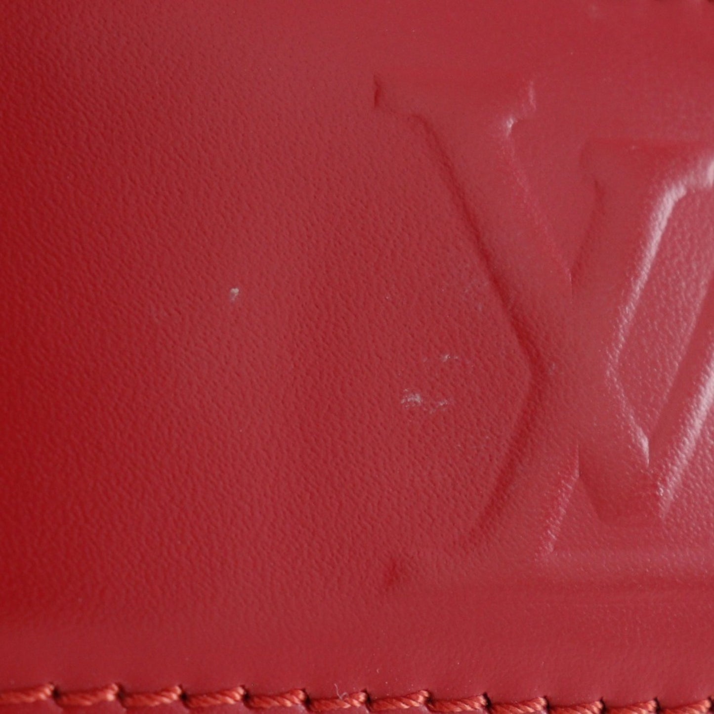 Louis Vuitton Sac d'épaule, Red, Leather, shoulder