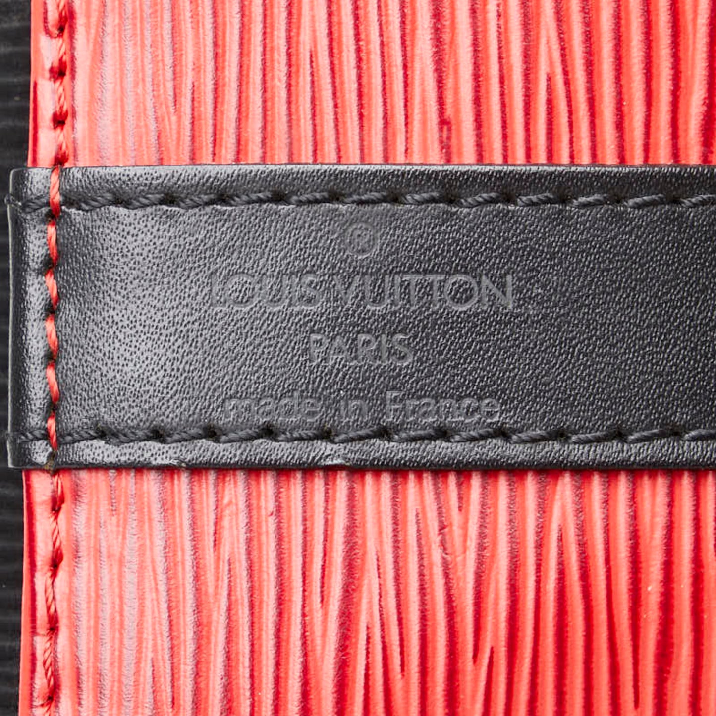 Louis Vuitton Noé, Red, Leather, shoulder