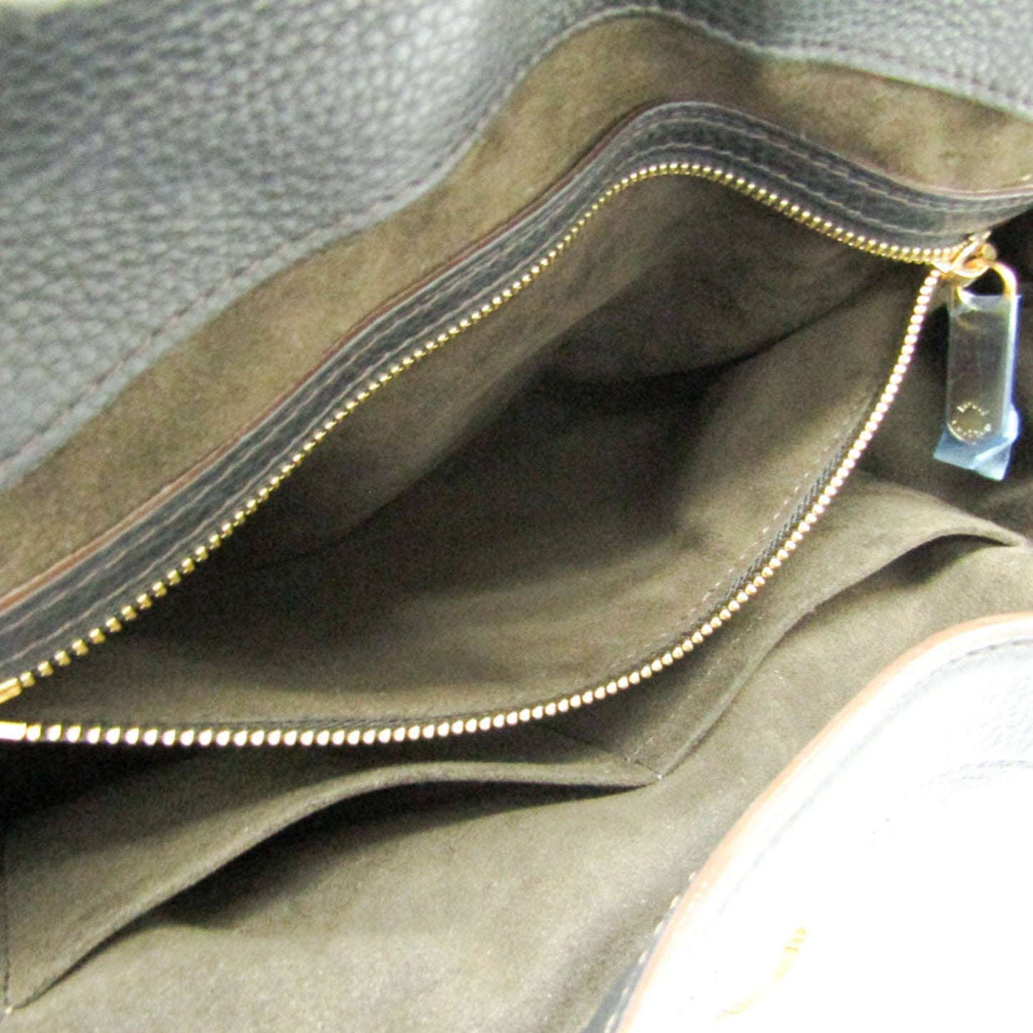 Louis Vuitton Mahina, Black, Leather, handbag