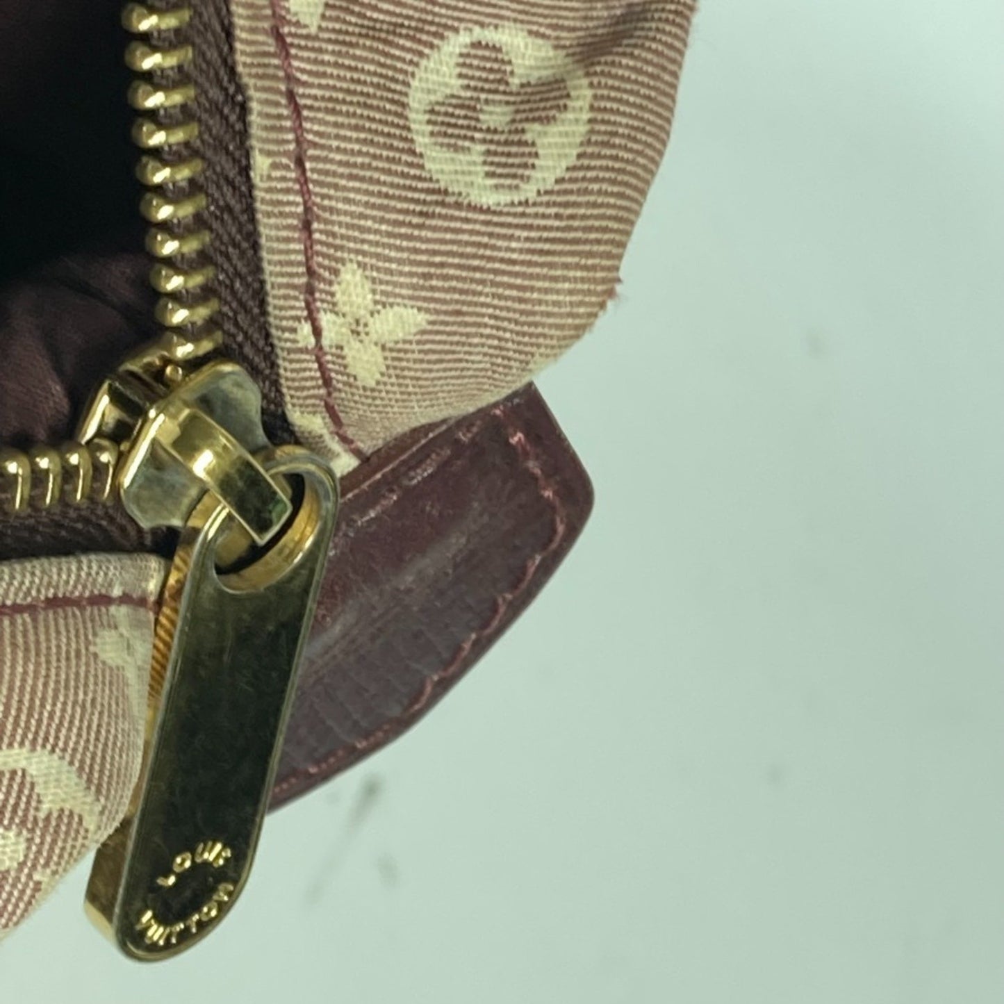 Louis Vuitton Balade, Burgundy, Canvas, shoulder