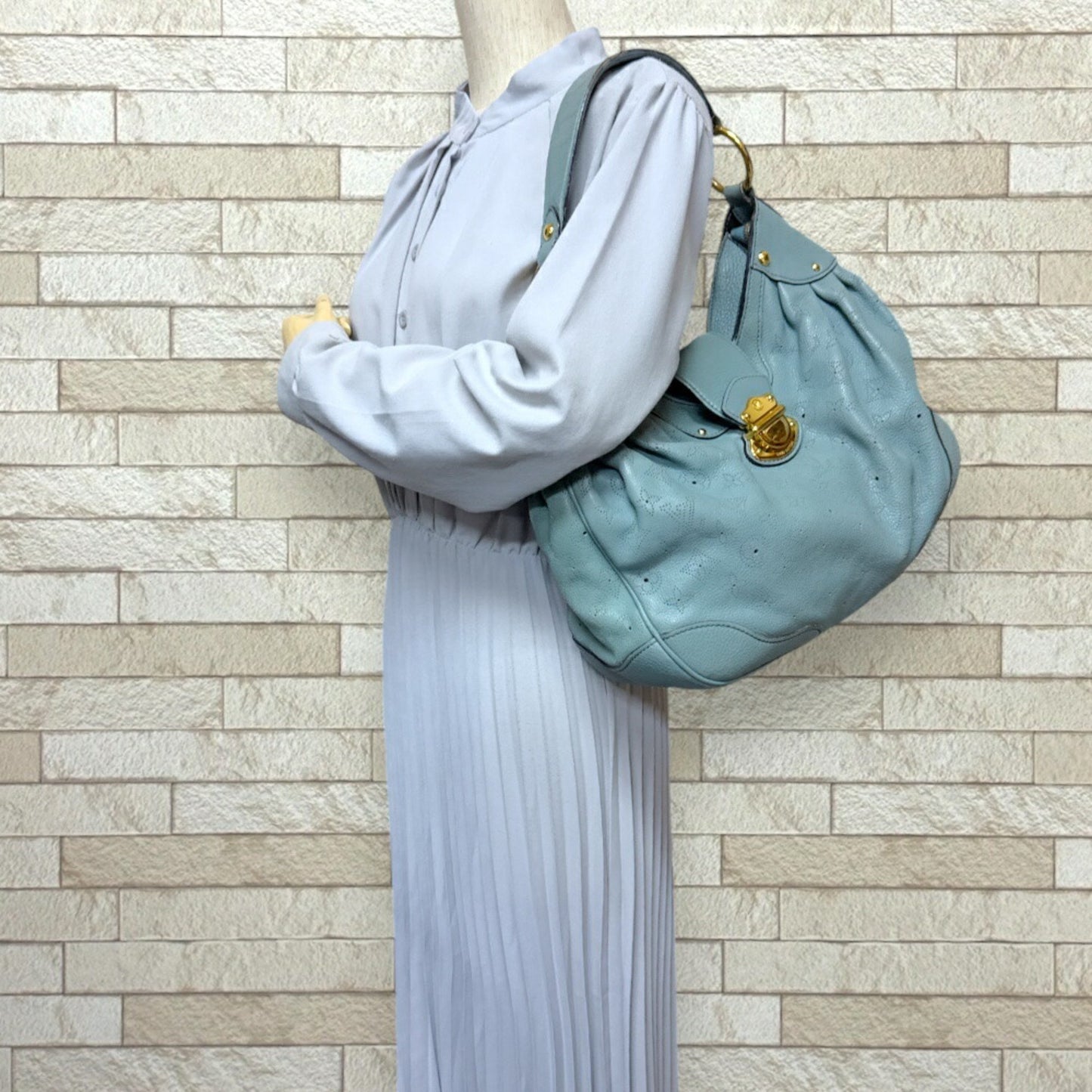 Louis Vuitton Solar, Blue, Leather, shoulder