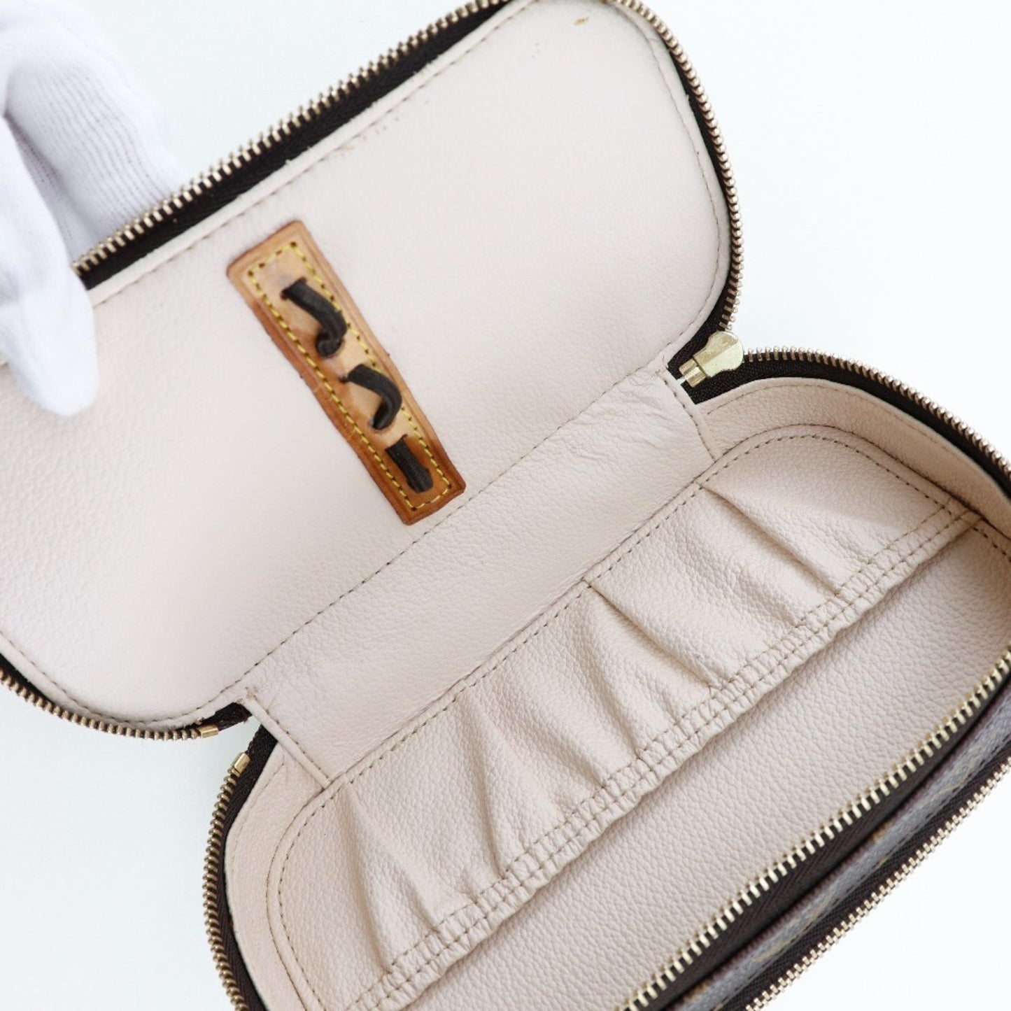 Louis Vuitton Trousse brush PM, Brown, Canvas, clutch
