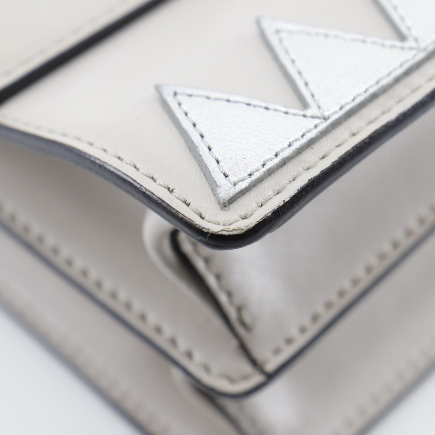 Fendi Kan I, Beige, Leather, shoulder