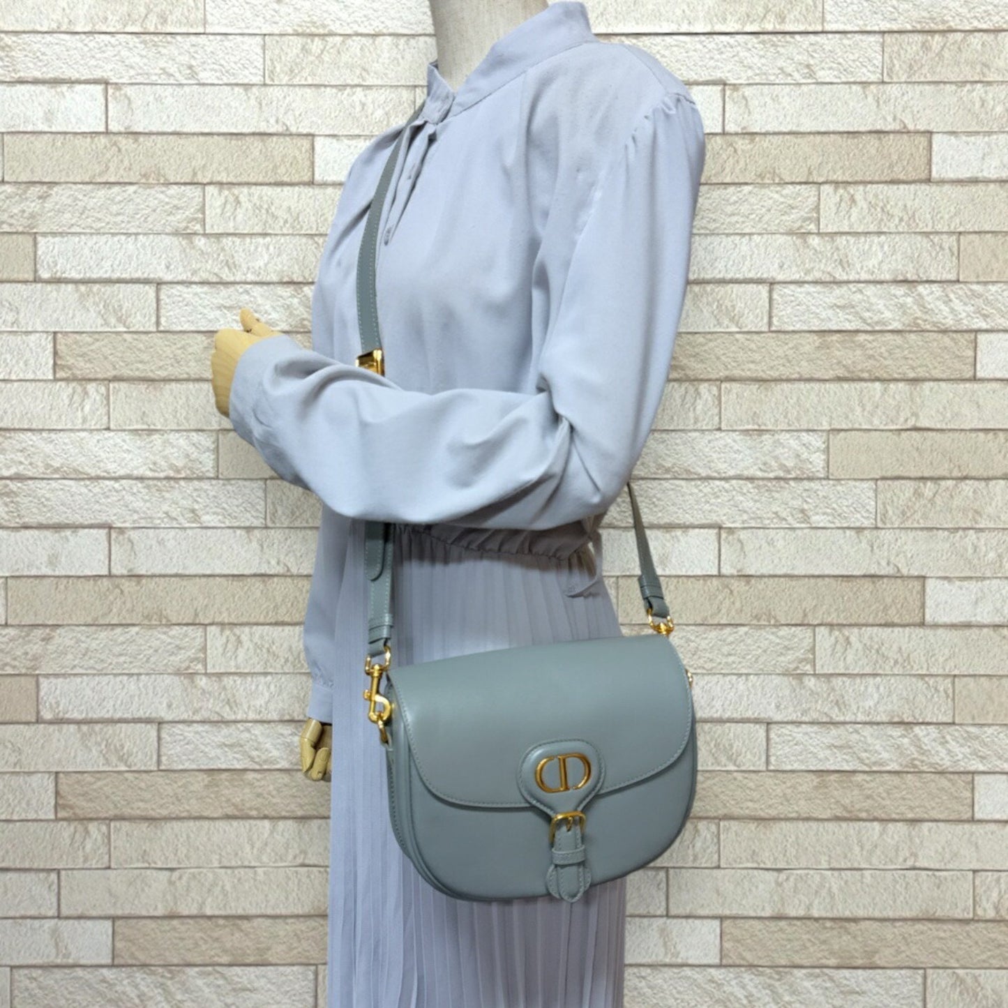 Dior Bobby medium, Grey, Leather, shoulder
