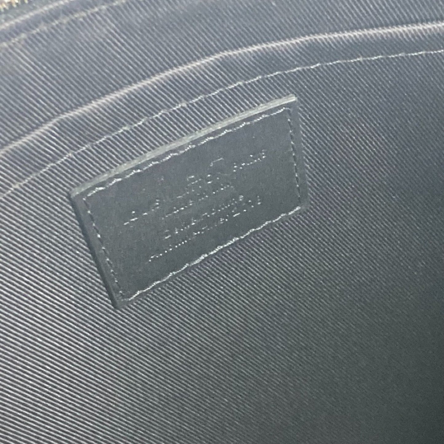 Louis Vuitton Pochette Cosmos, Black, Leather, clutch