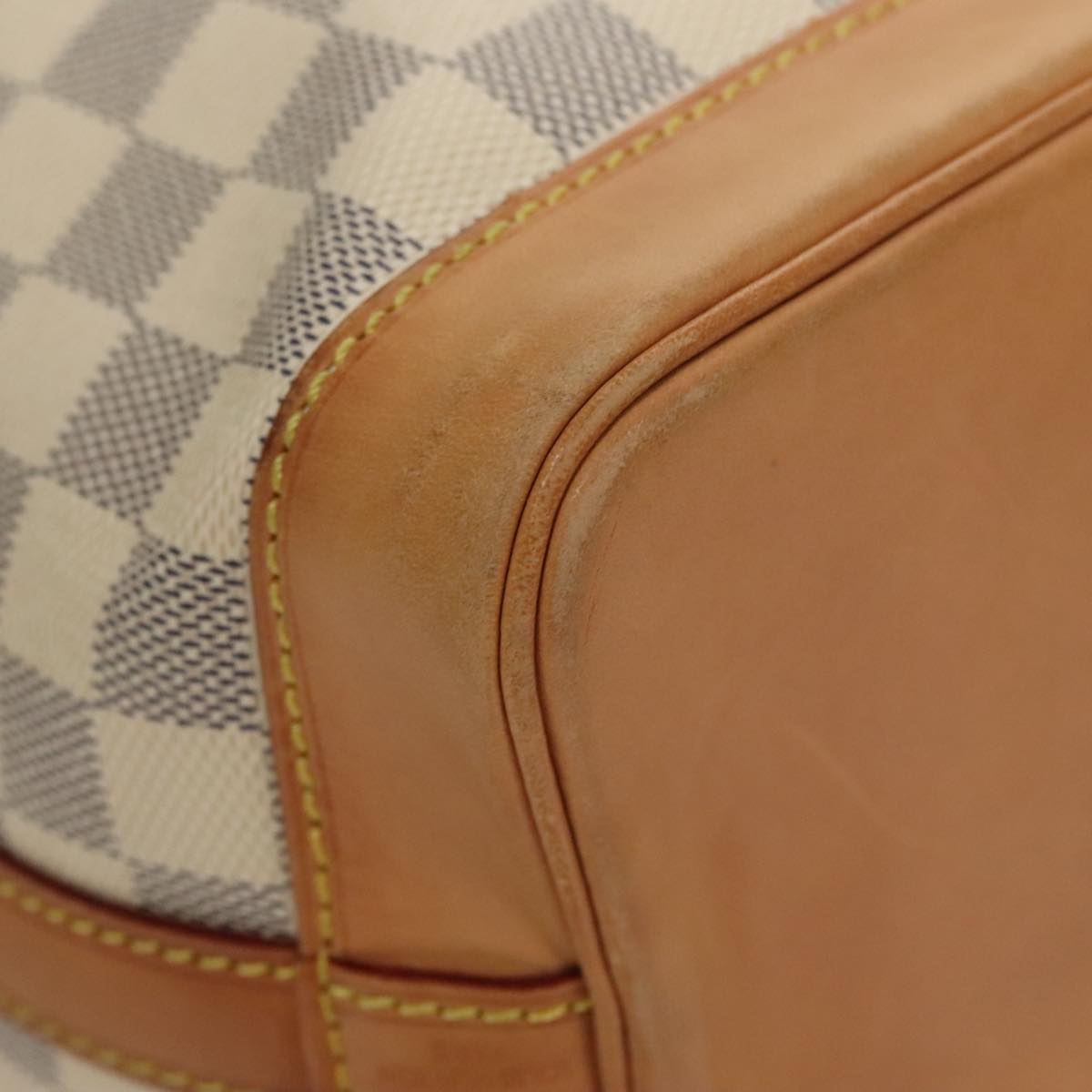 Louis Vuitton Noé, White, Canvas, shoulder