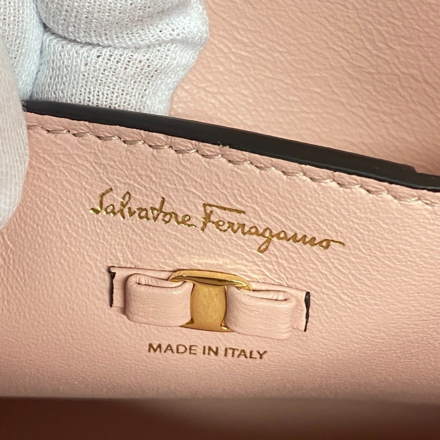 Salvatore Ferragamo Vara, Red, Canvas, handbag