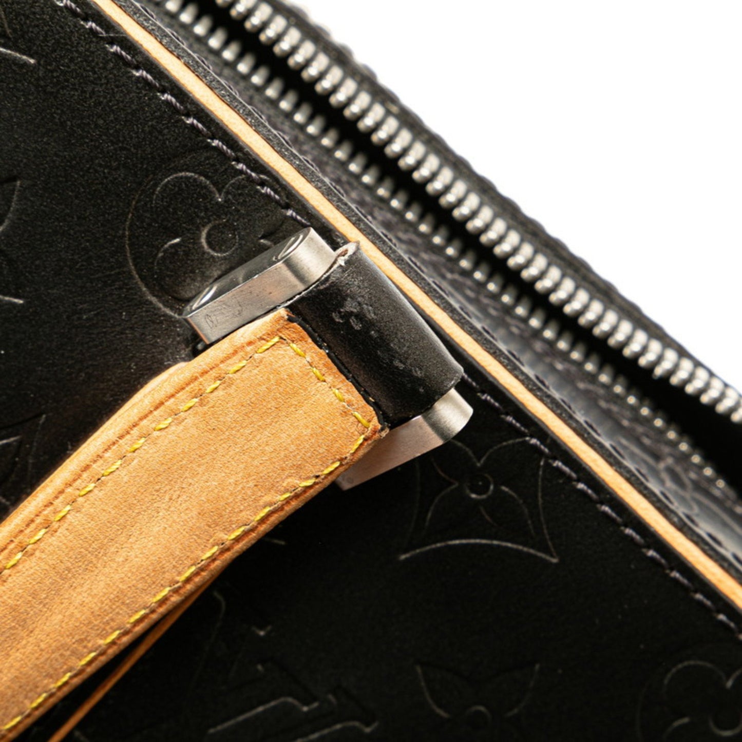 Louis Vuitton Shelton, Black, Leather, handbag