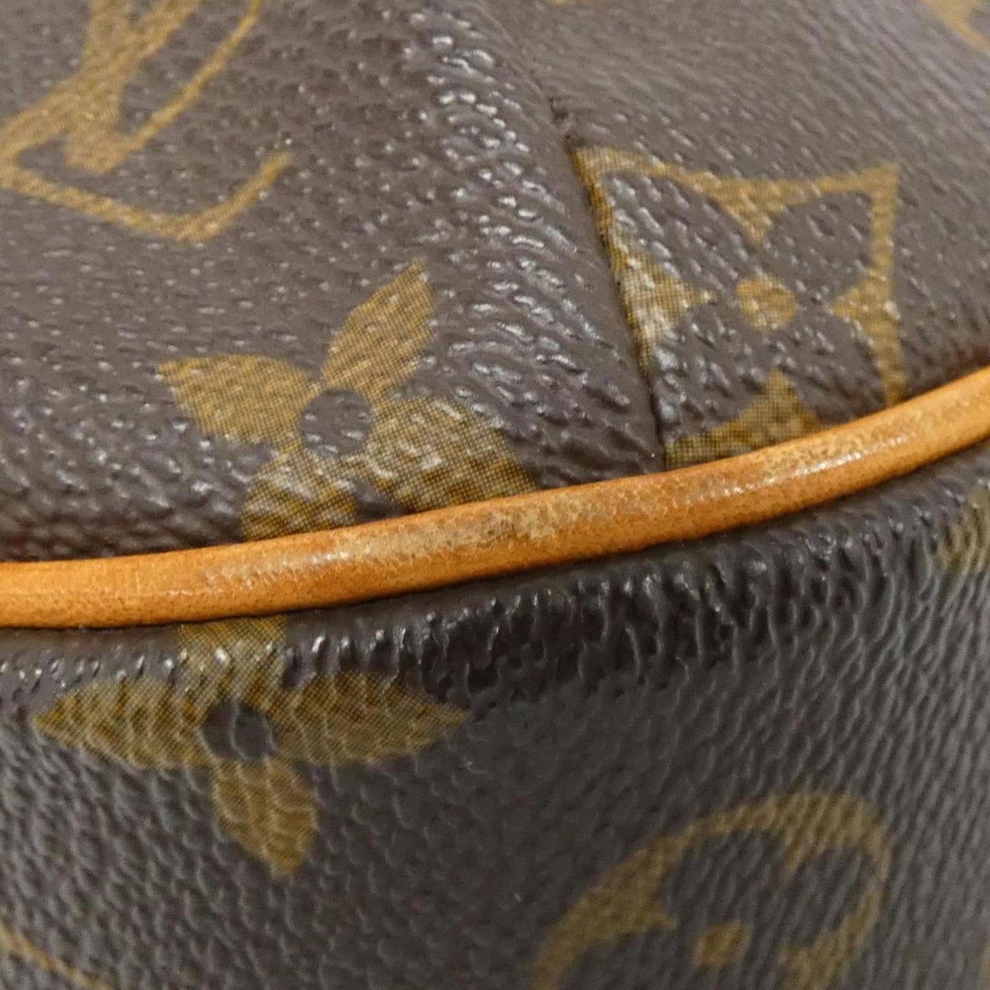 Louis Vuitton Odeon, Brown, Canvas, shoulder