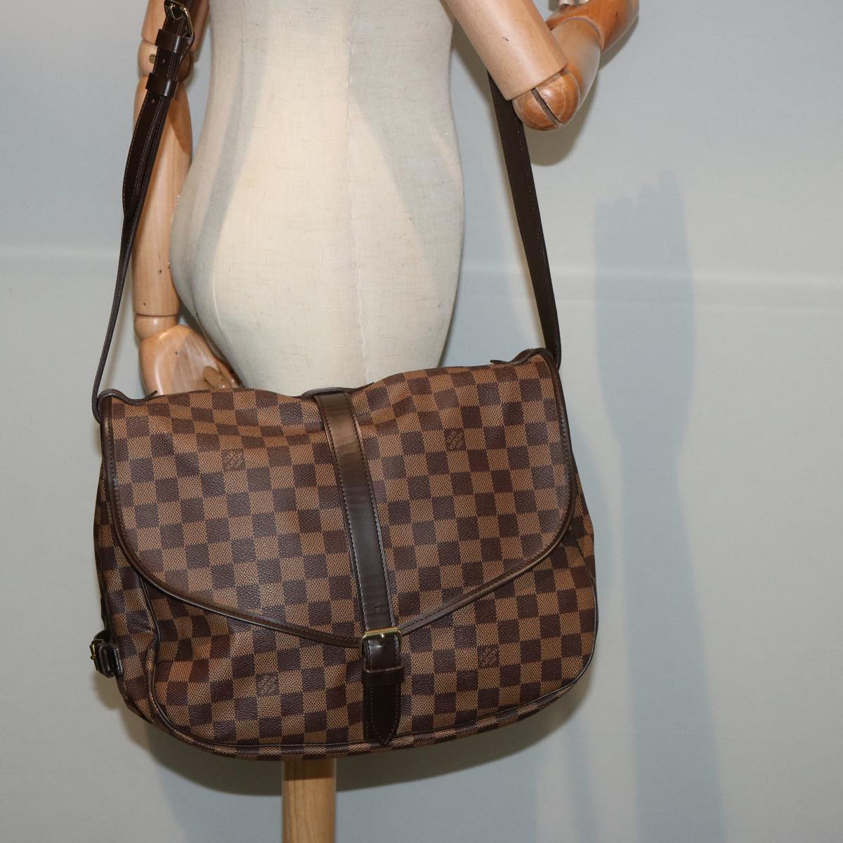 Louis Vuitton Saumur 35, Brown, Canvas, shoulder