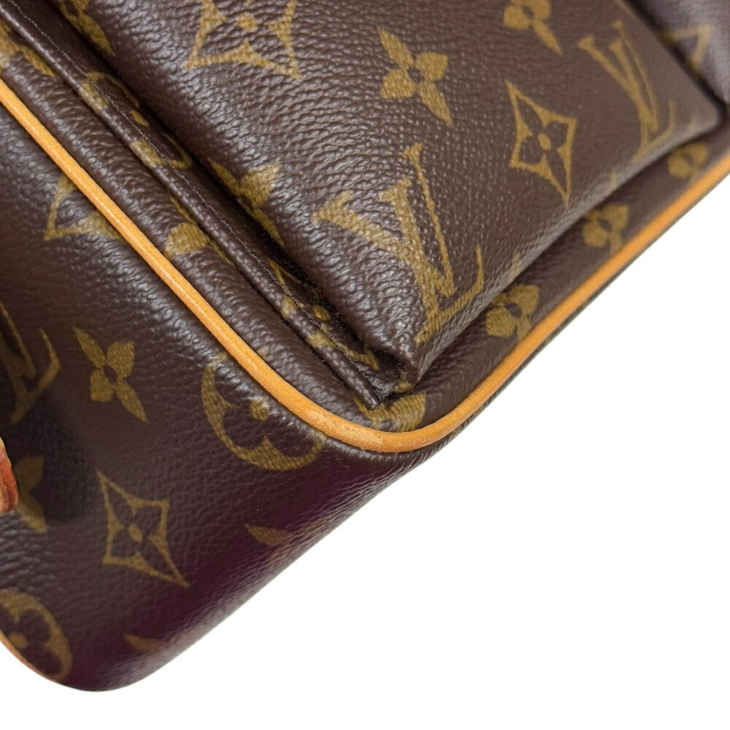 Louis Vuitton Viva Cité, Brown, Canvas, shoulder