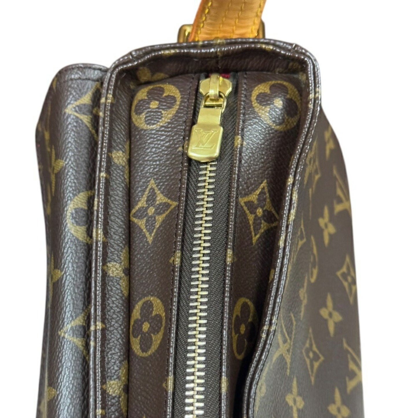 Louis Vuitton Viva Cité, Brown, Canvas, shoulder