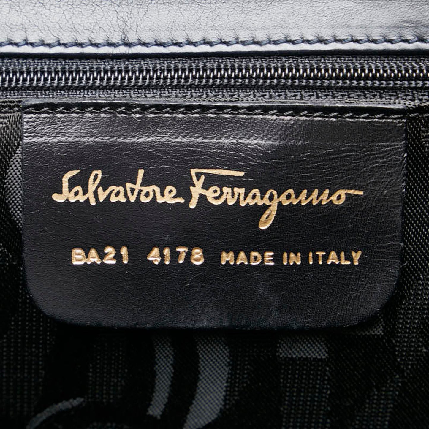 Salvatore Ferragamo Vara, Navy, Leather, handbag