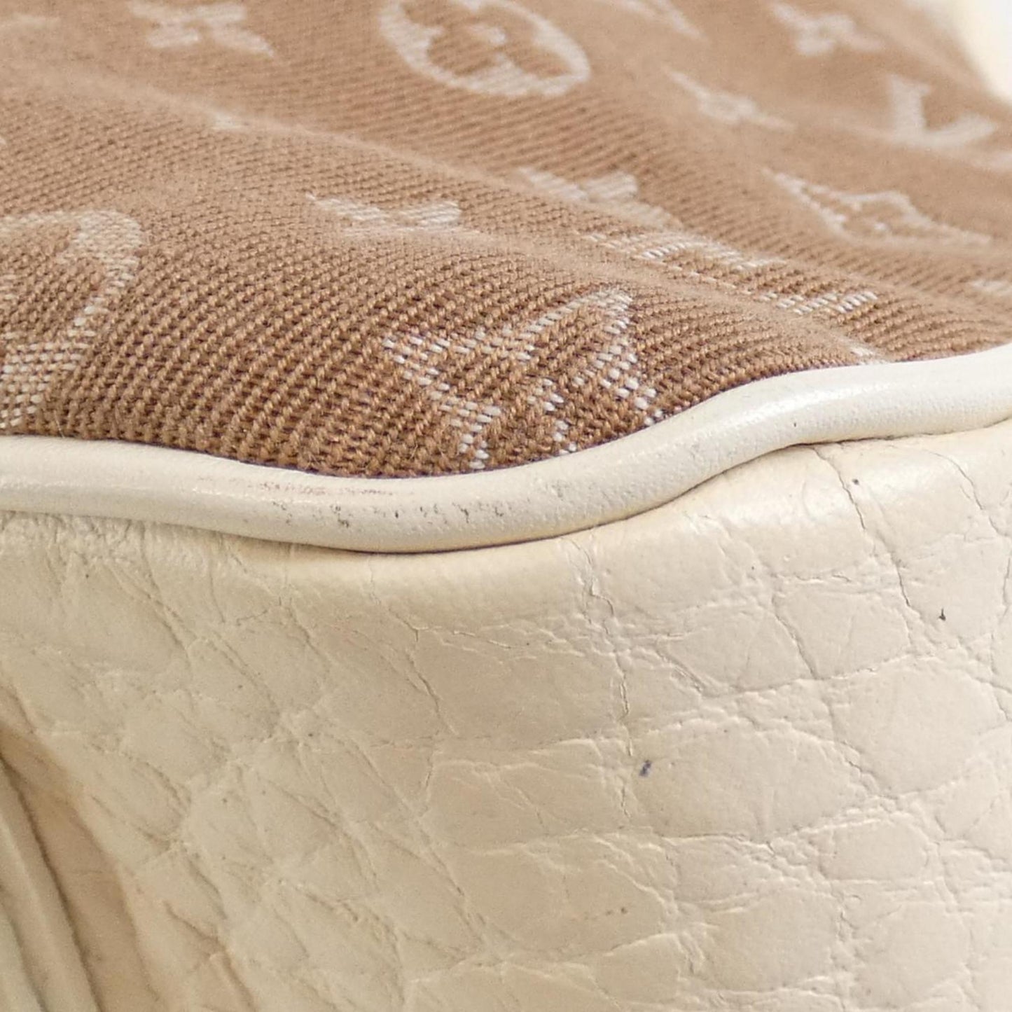 Louis Vuitton Trapèze, Camel, Canvas, handbag