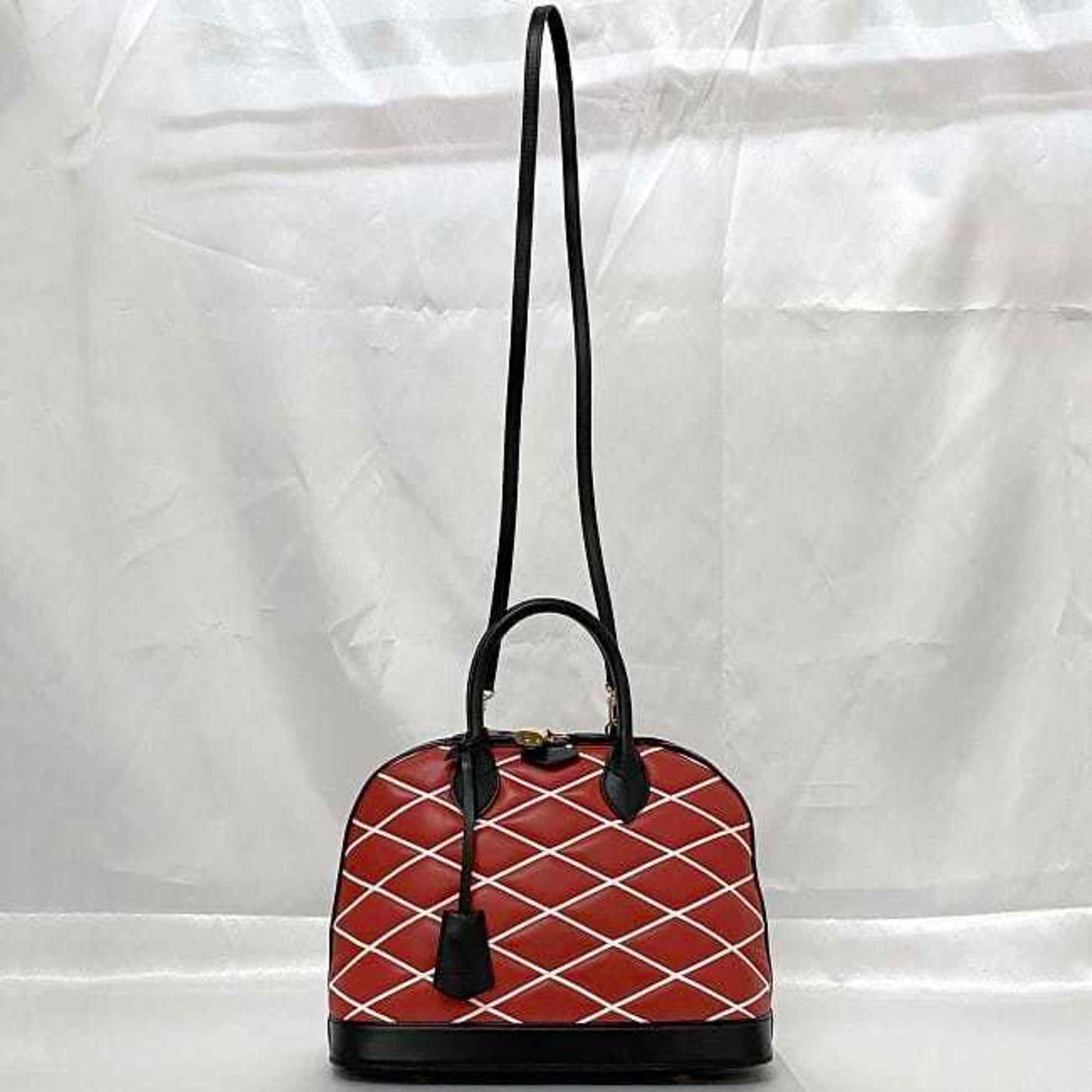 Louis Vuitton Alma, Red, Leather, handbag