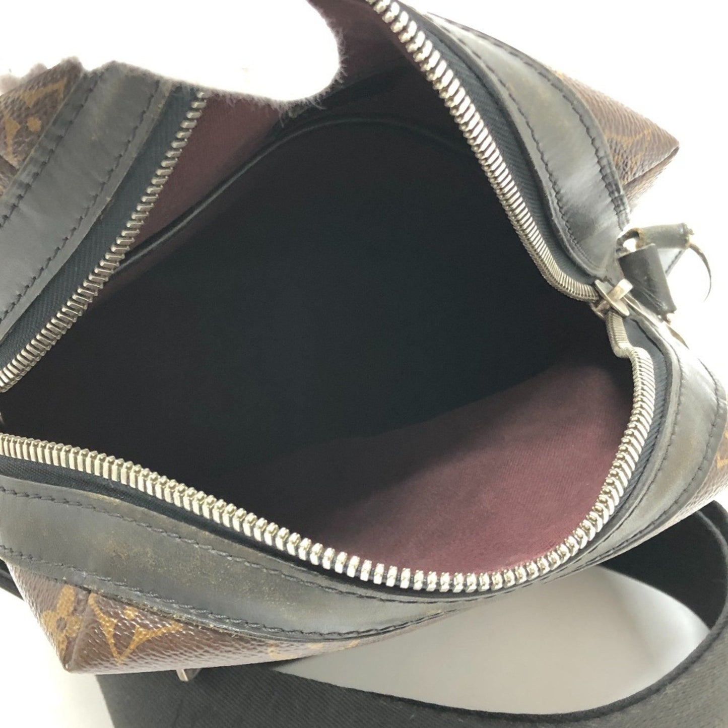 Louis Vuitton Torres, Brown, Canvas, shoulder