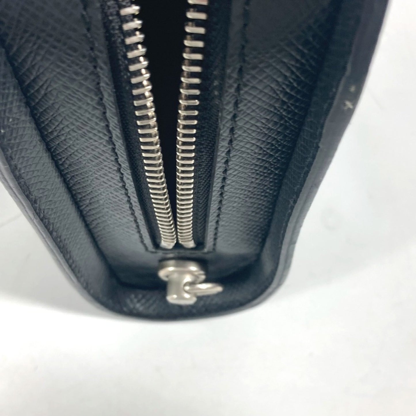 Louis Vuitton Baikal, Black, Leather, clutch