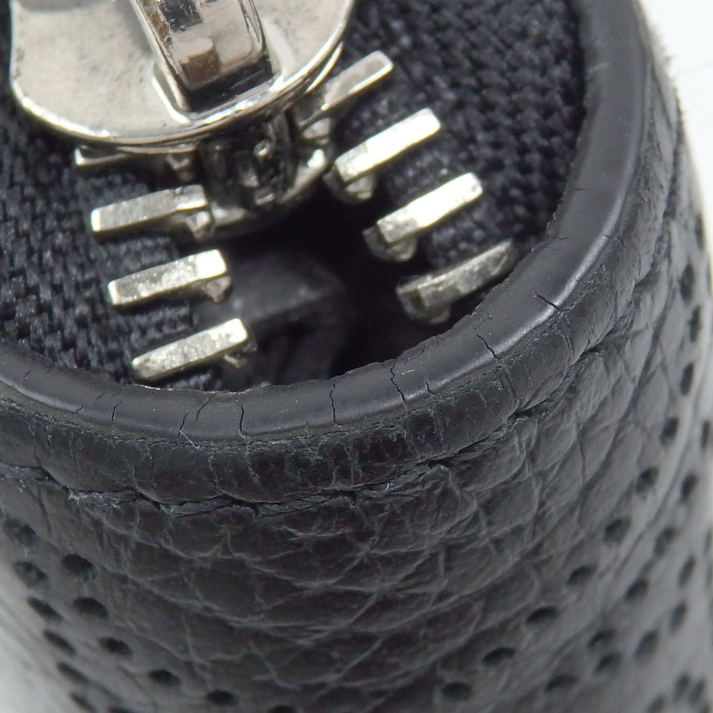 Louis Vuitton Mahina, Black, Leather, wallet
