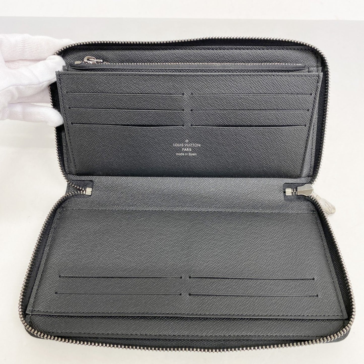 Louis Vuitton Zippy organizer, Black, Canvas, wallet