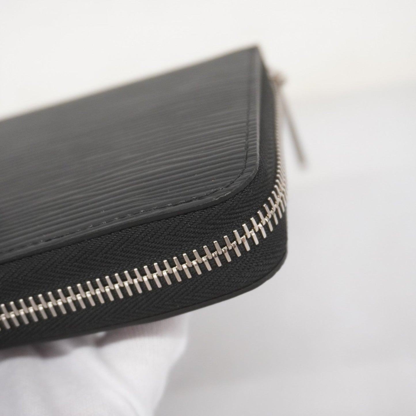 Louis Vuitton Zippy wallet, Black, Leather, wallet