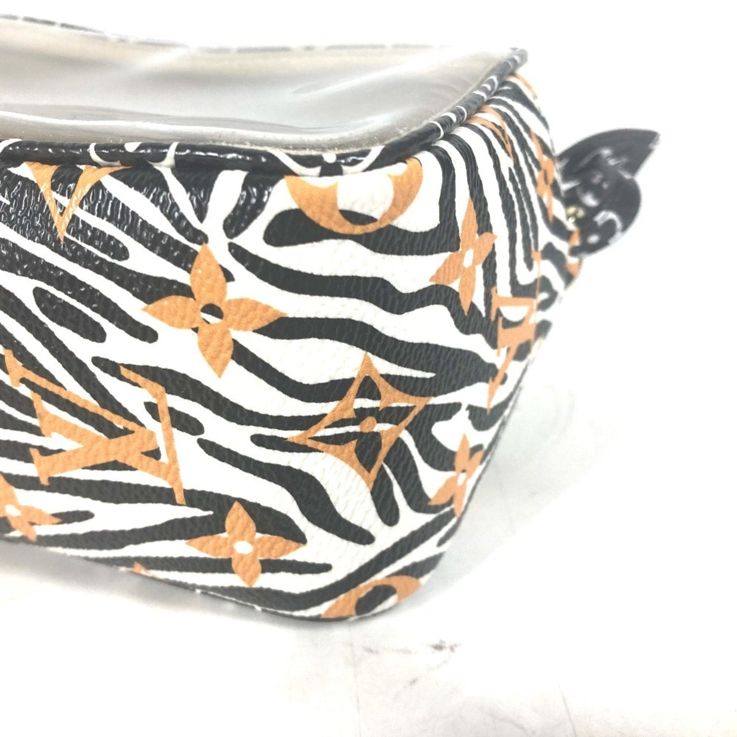 Louis Vuitton Beach Pouch, Black, Leather, clutch