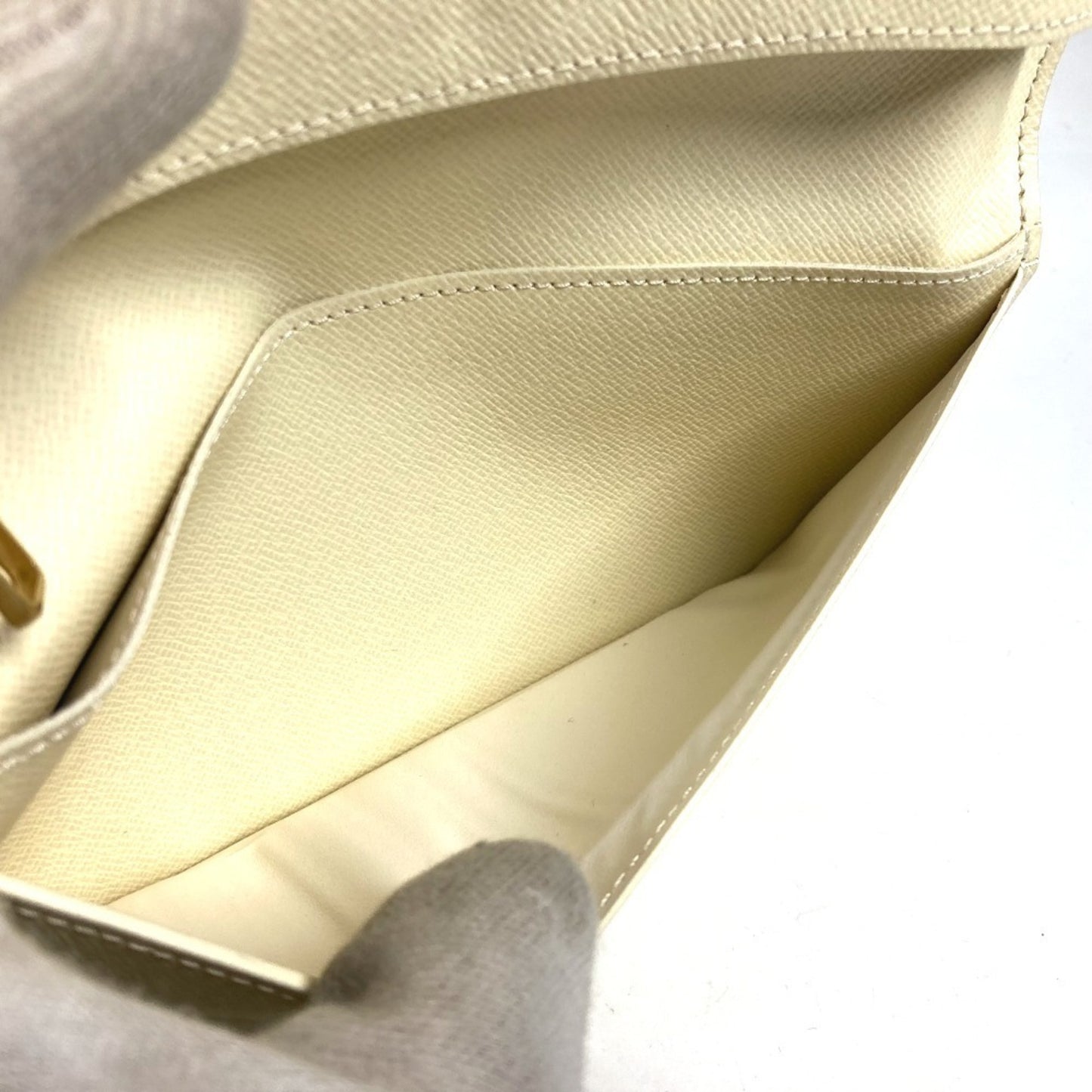 Louis Vuitton Brazza, White, Leather, wallet