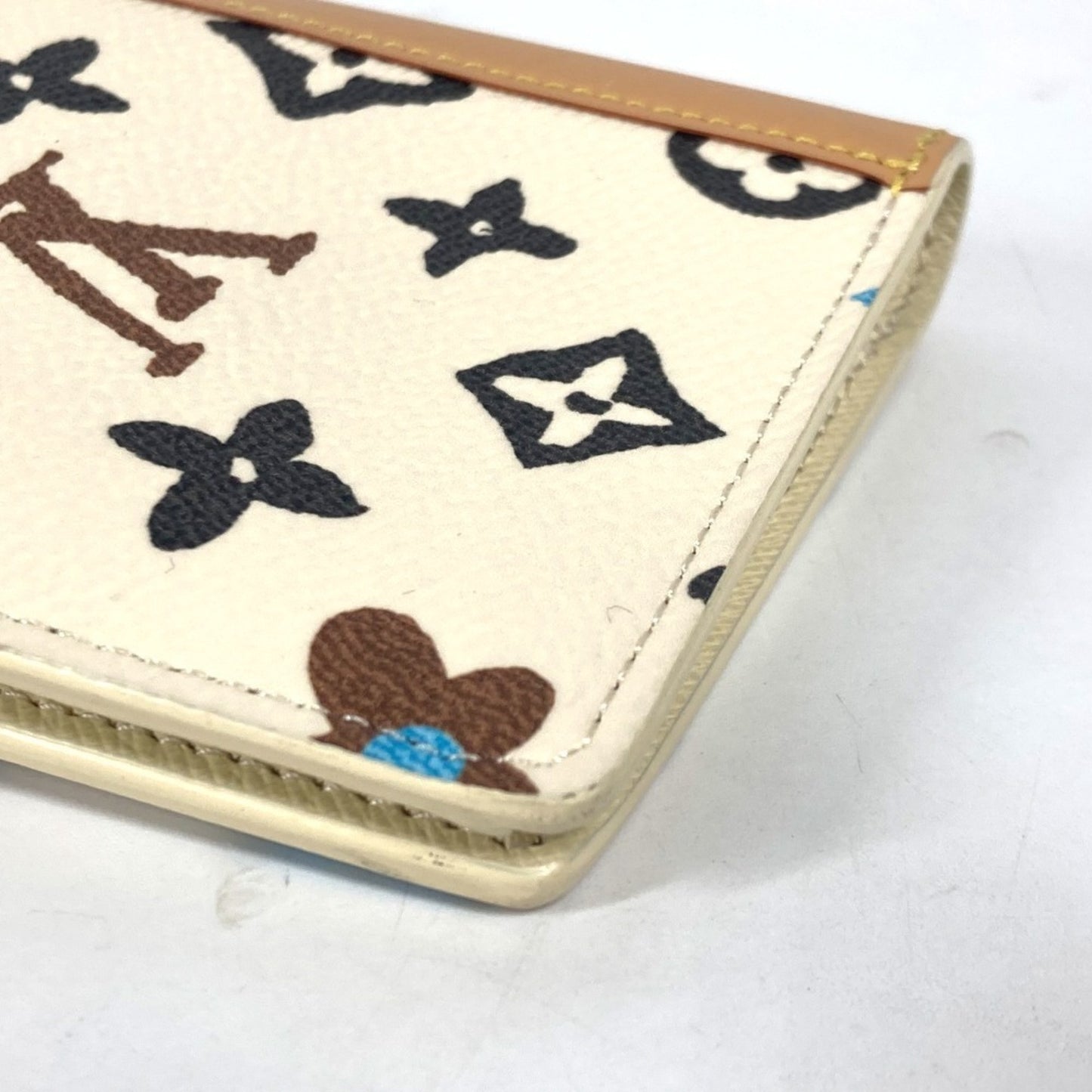 Louis Vuitton Brazza, White, Leather, wallet