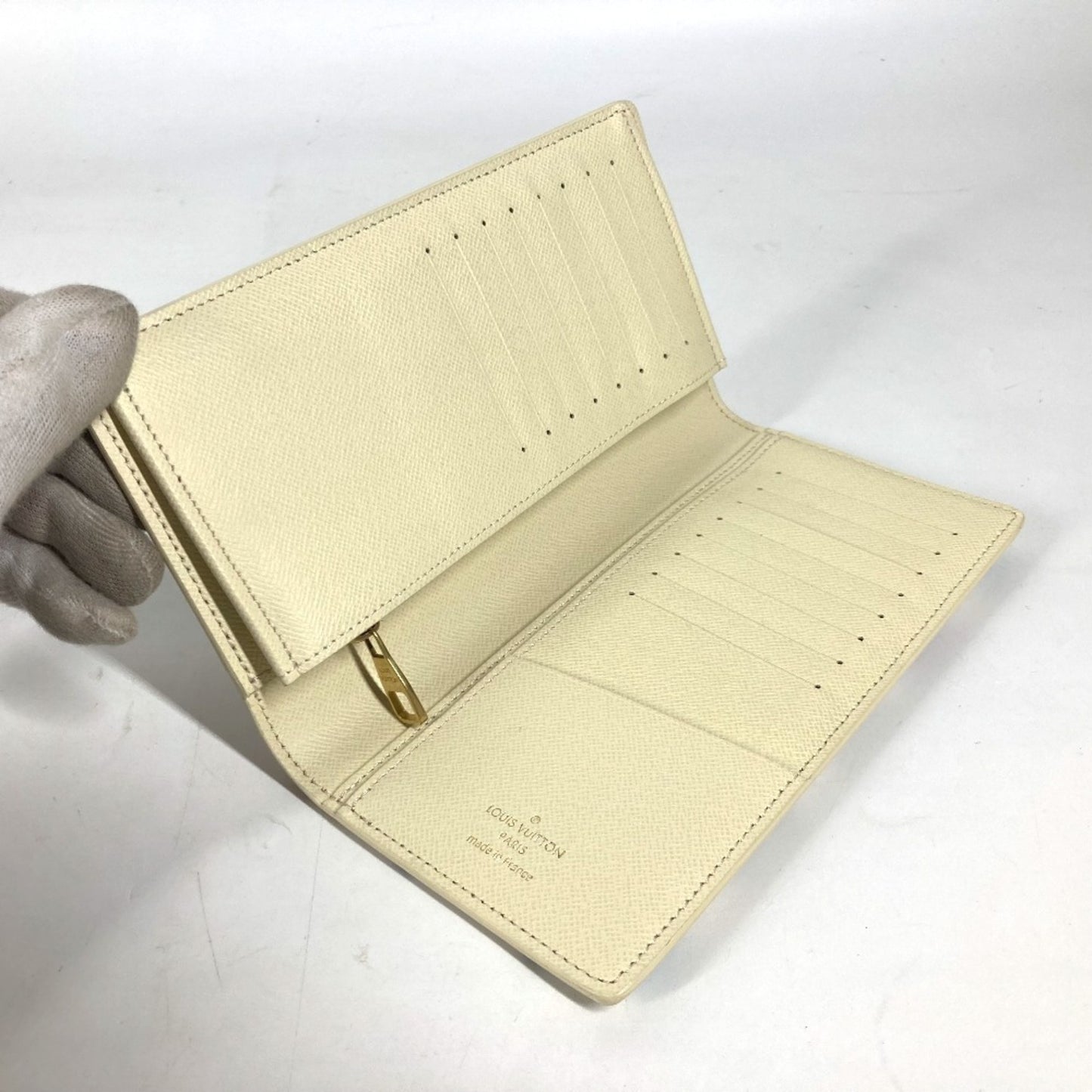 Louis Vuitton Brazza, White, Leather, wallet