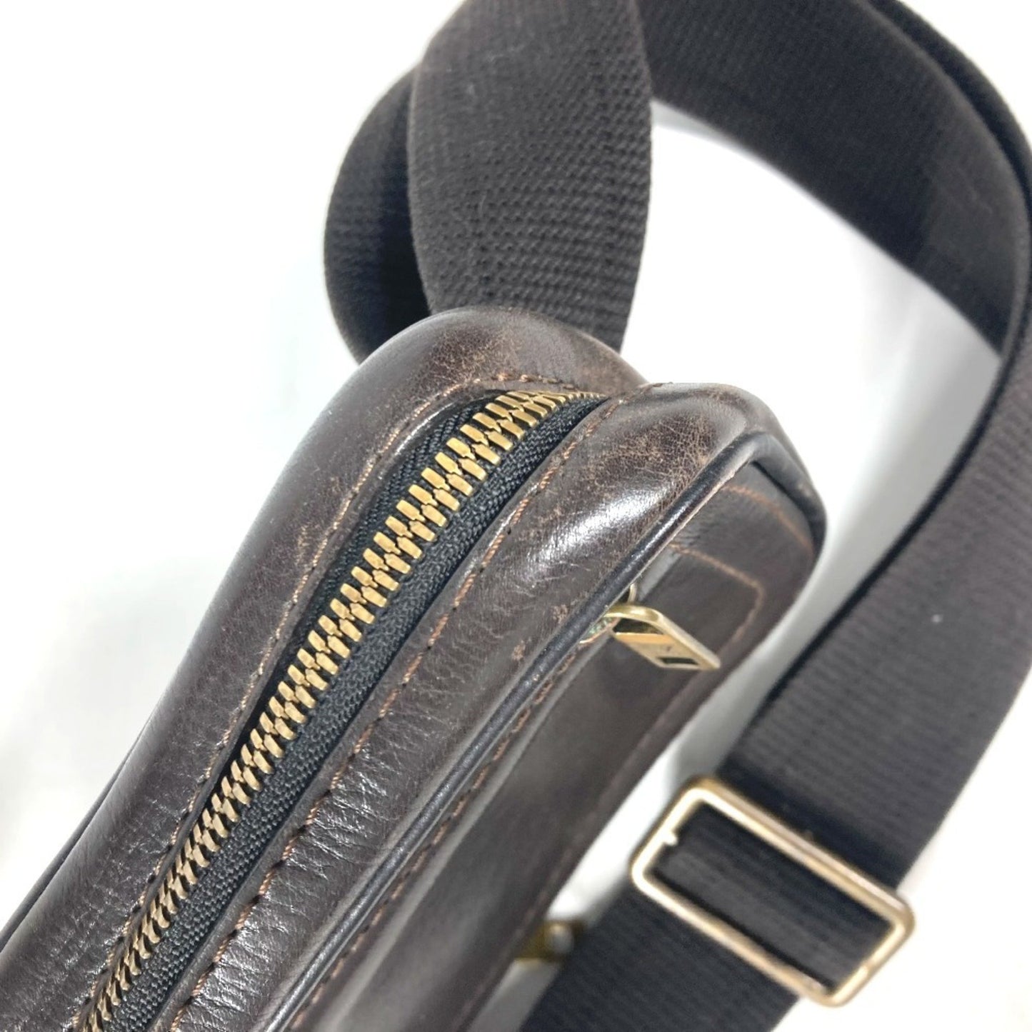 Louis Vuitton Utah, Brown, Leather, clutch