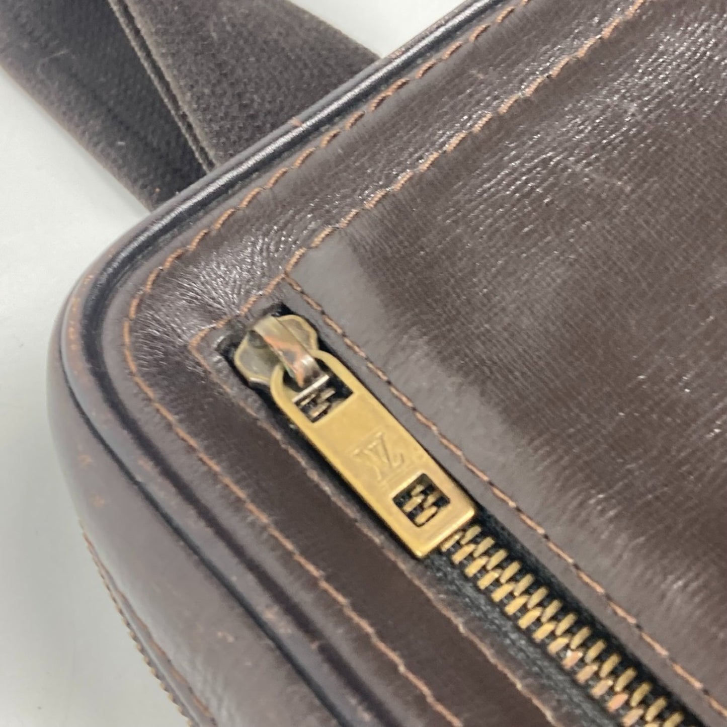 Louis Vuitton Utah, Brown, Leather, clutch