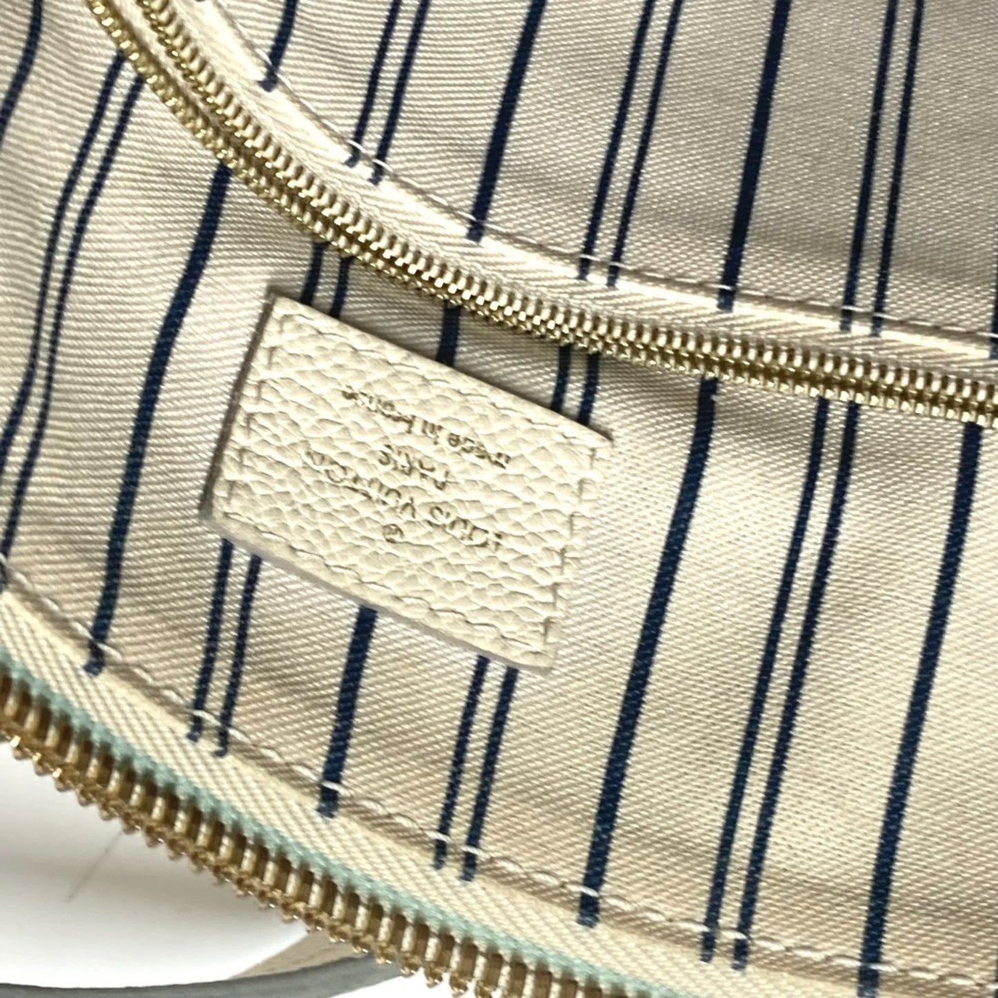 Louis Vuitton Lumineuse, White, Leather, tote