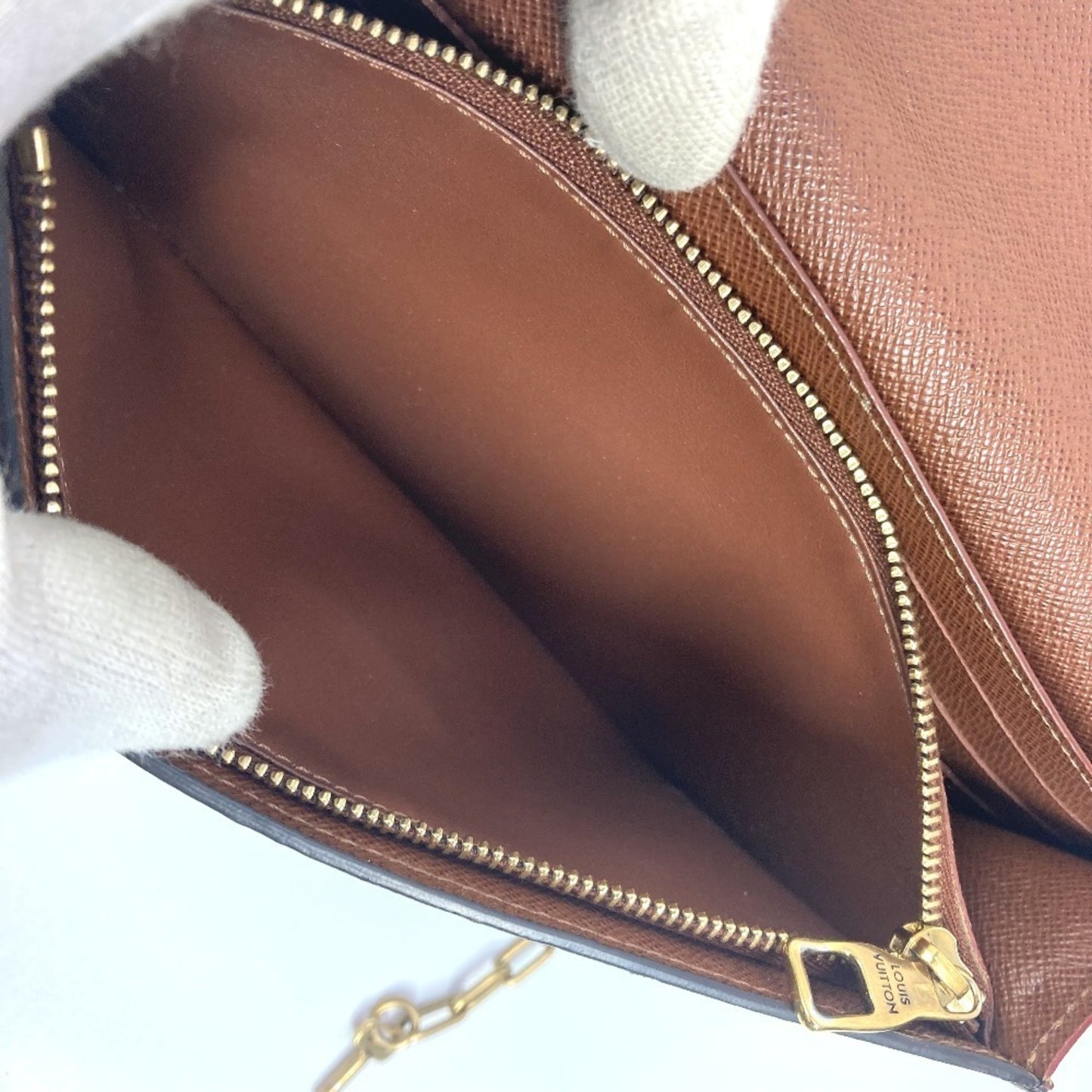 Louis Vuitton, Brown, Canvas, clutch