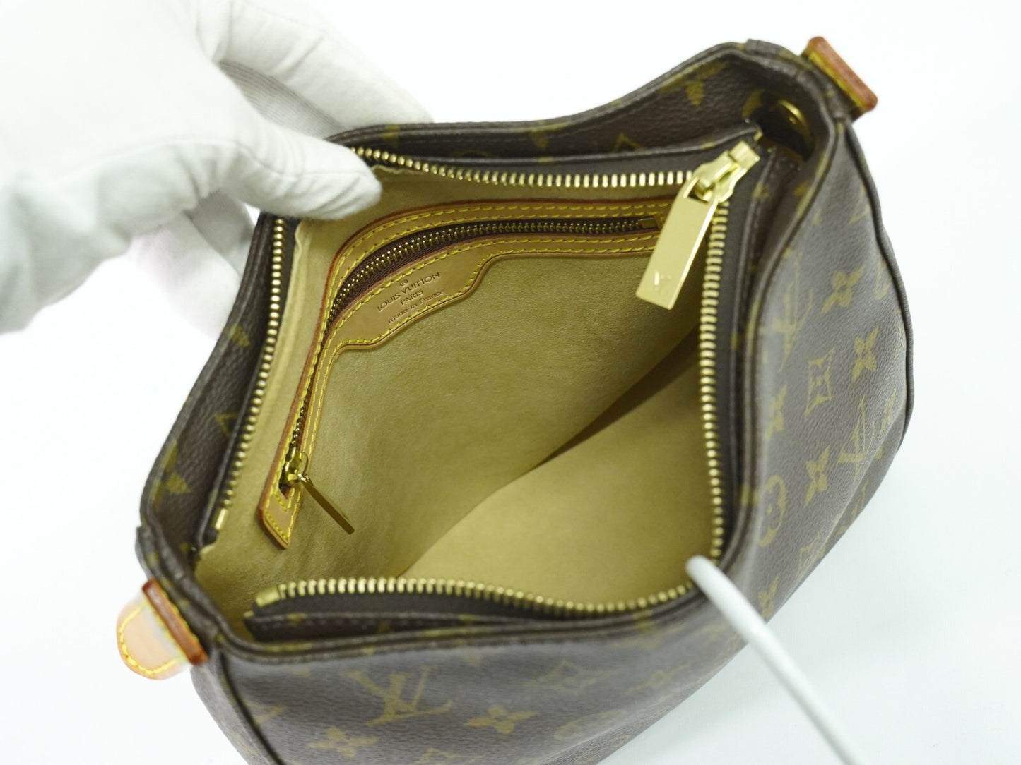 Louis Vuitton Looping MM, Brown, Canvas, handbag
