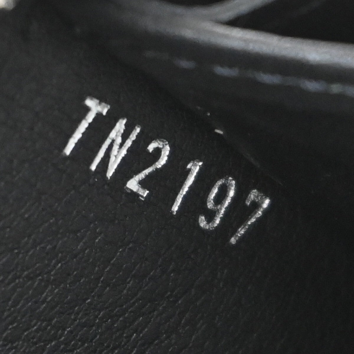 Louis Vuitton Portefeuille zippy, Black, Leather, wallet